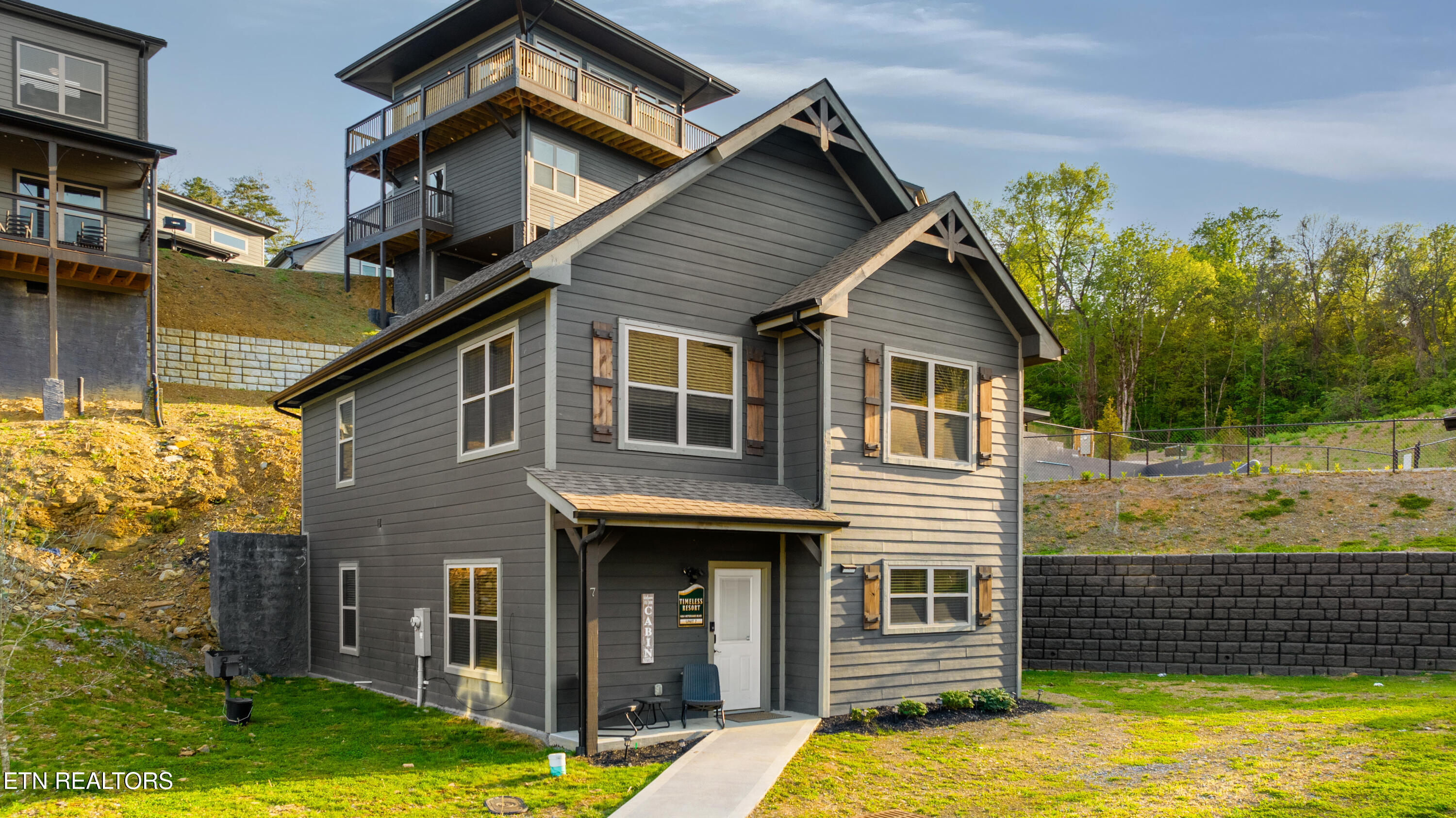 1654 Veterans Blvd Unit 7 — photo