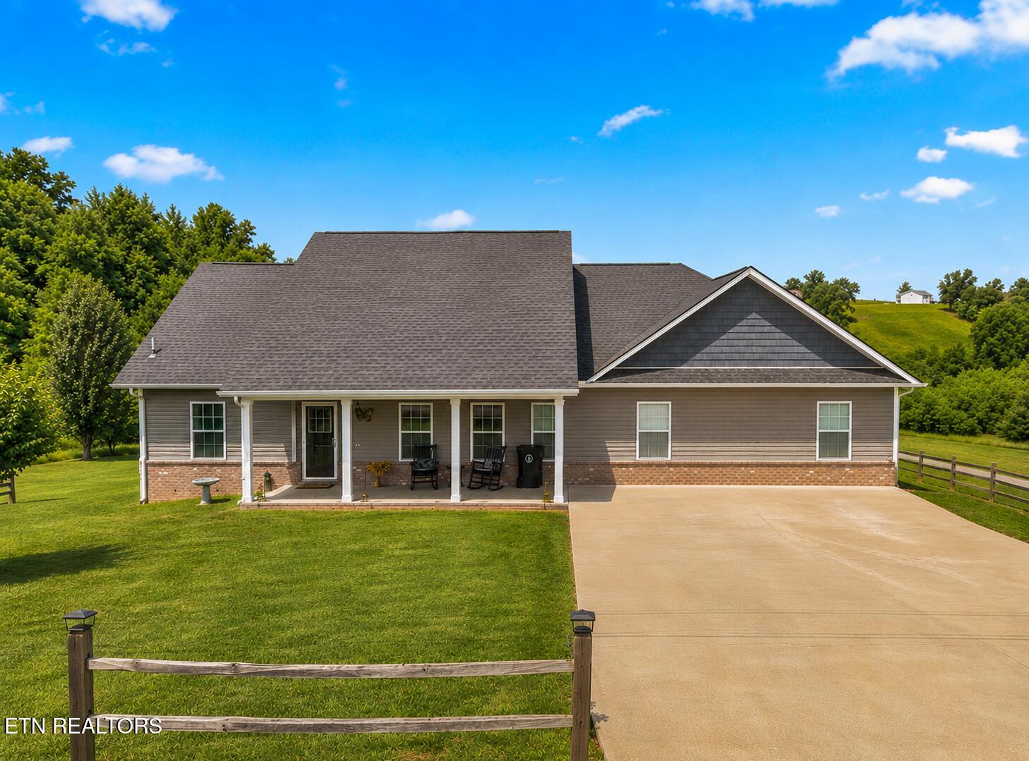 670 Jone Franklin Rd — photo
