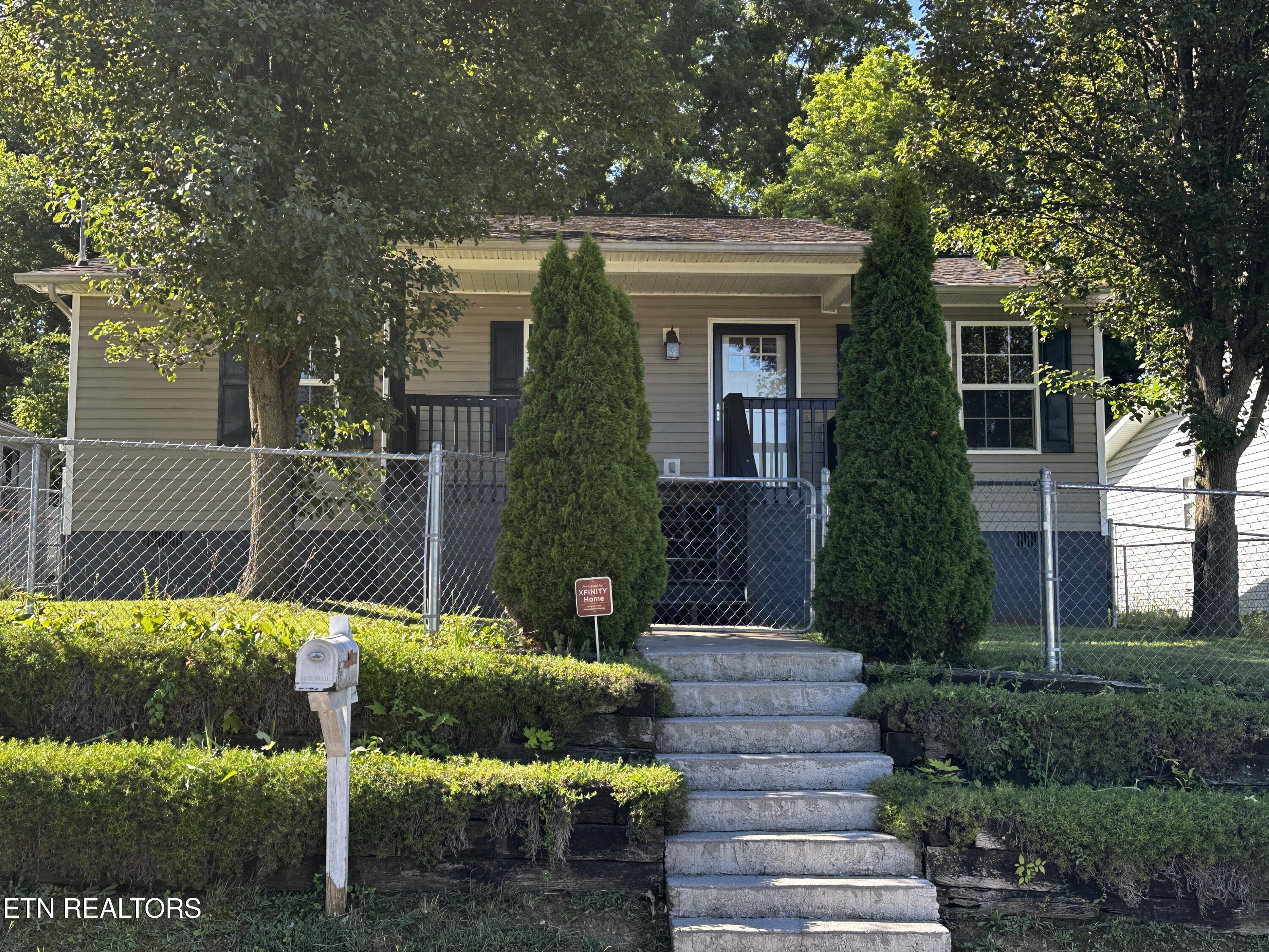 2006 McCroskey Ave — photo