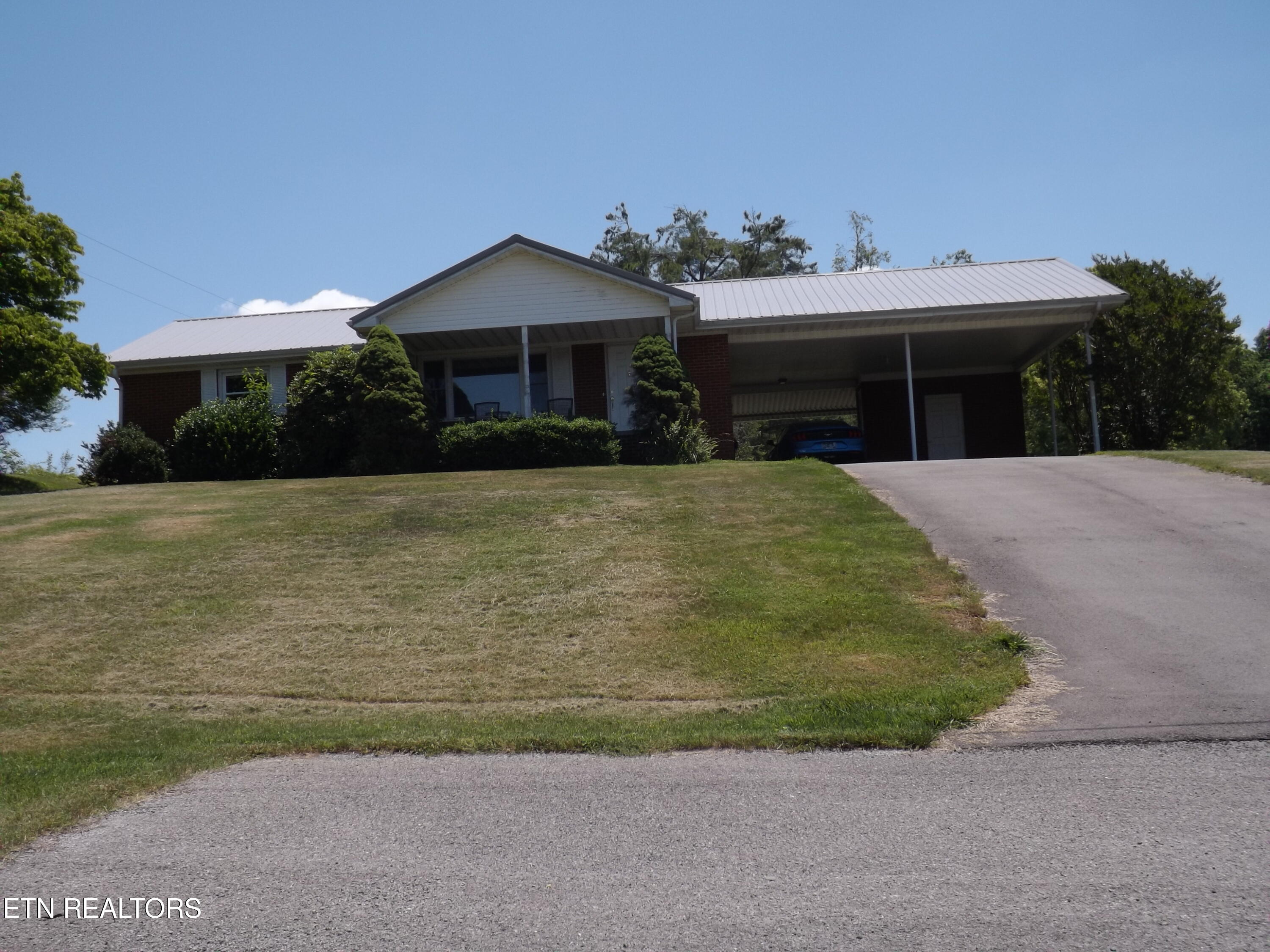 188 White Ave — photo