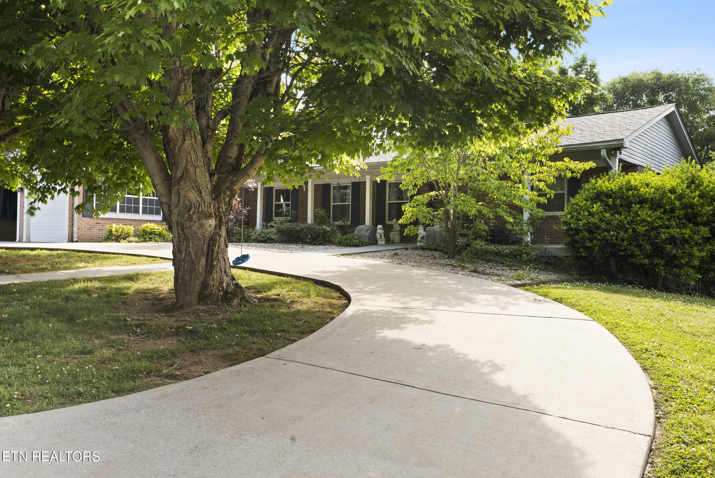 2645 Mountain View Drive — photo