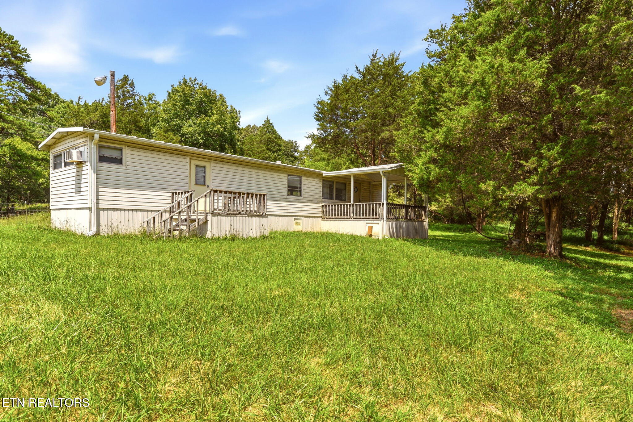 8050 Lett Rd — photo