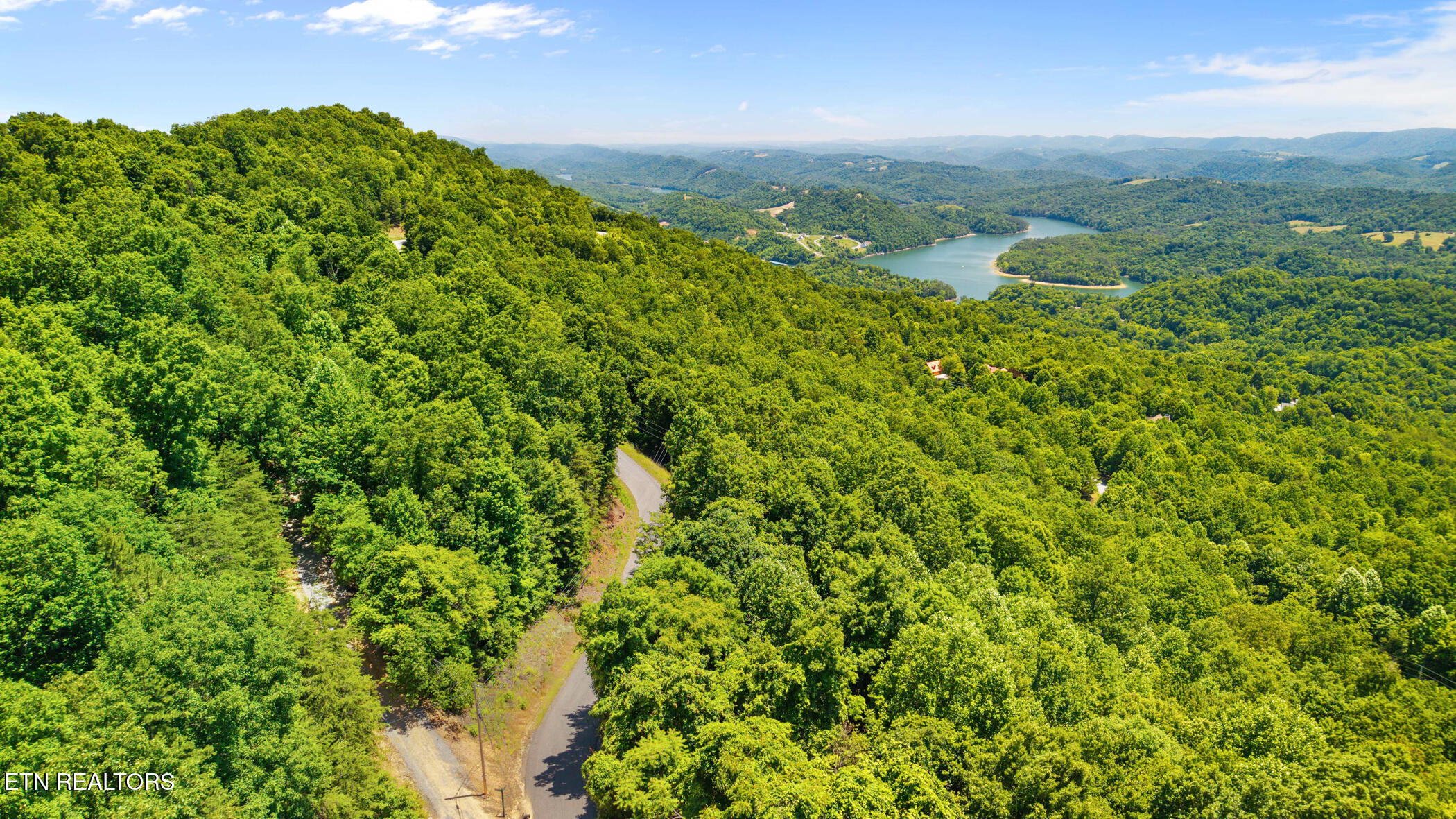 Clinch View Rd 209, New Tazewell, TN 37825