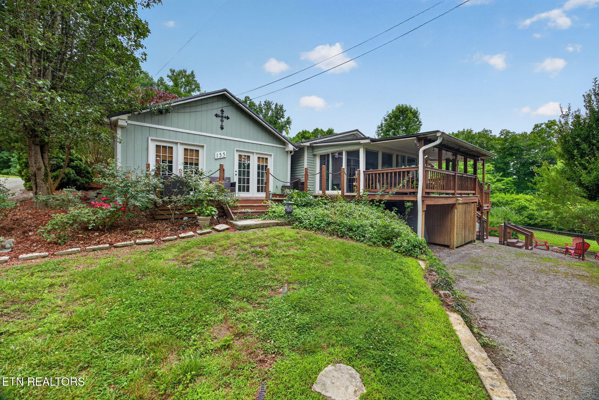 155 Mayberry Drive — photo
