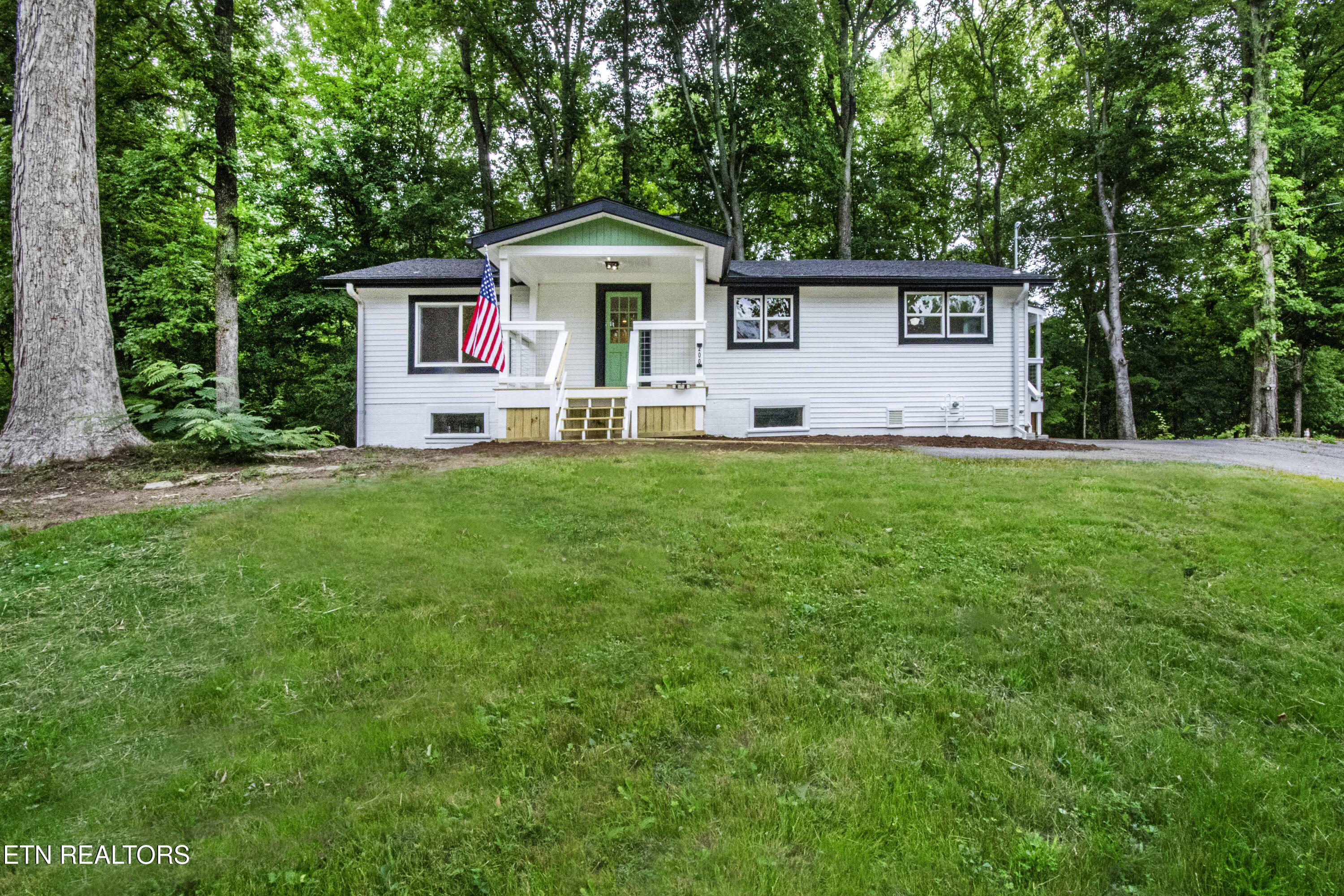 200 Midway Drive — photo