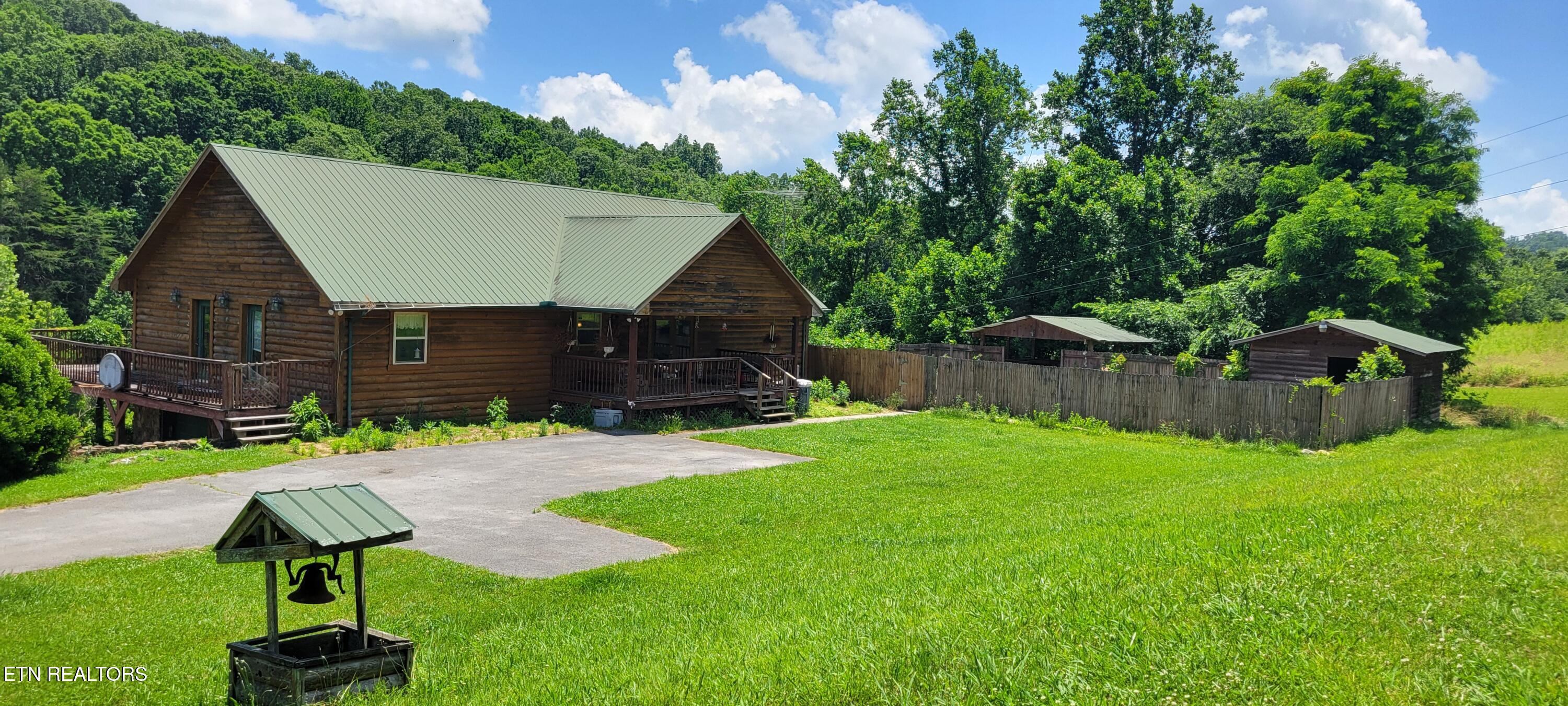 151 Rolen Rd, New Tazewell, TN 37825