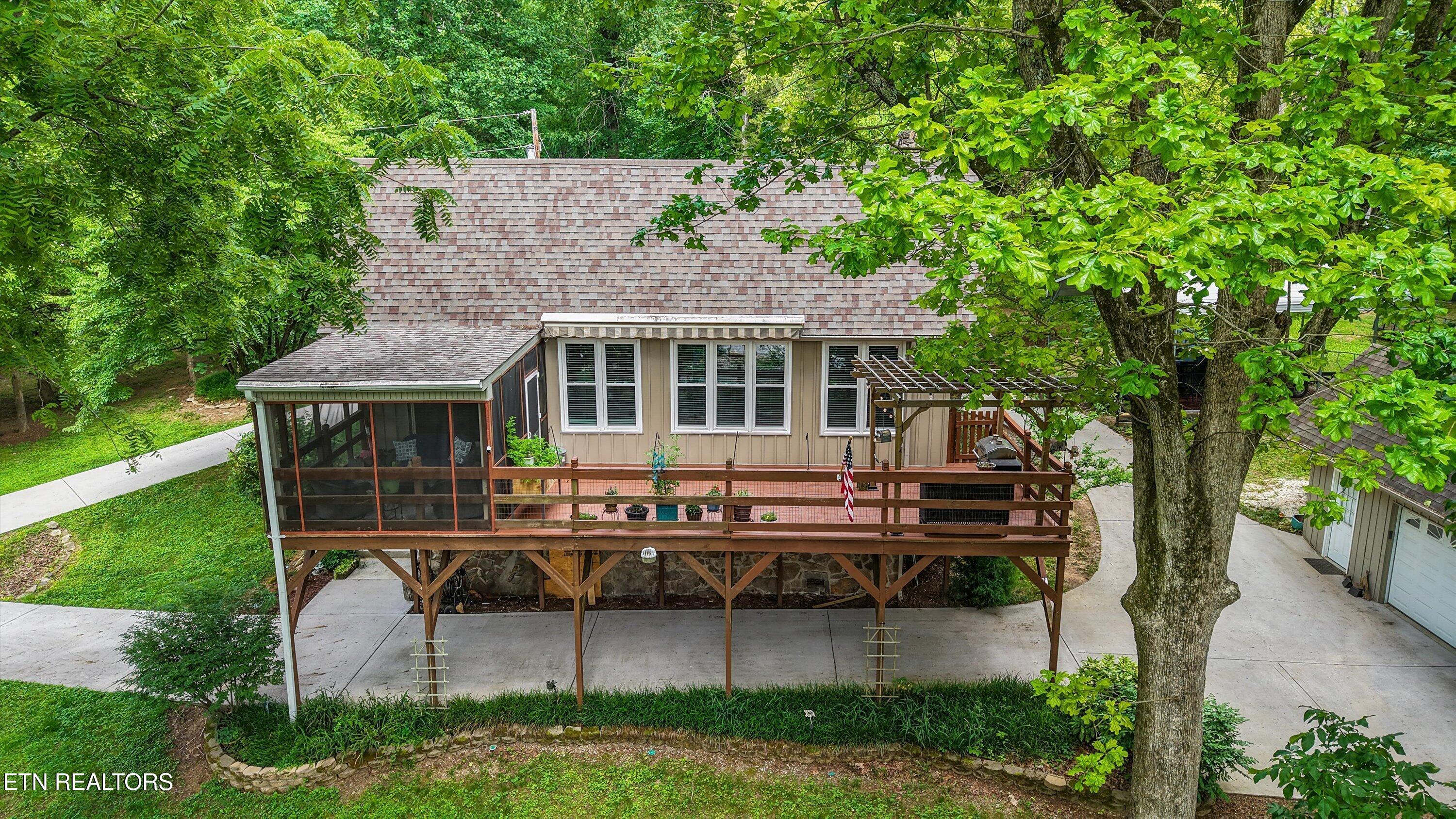 131 Shore Loop — photo