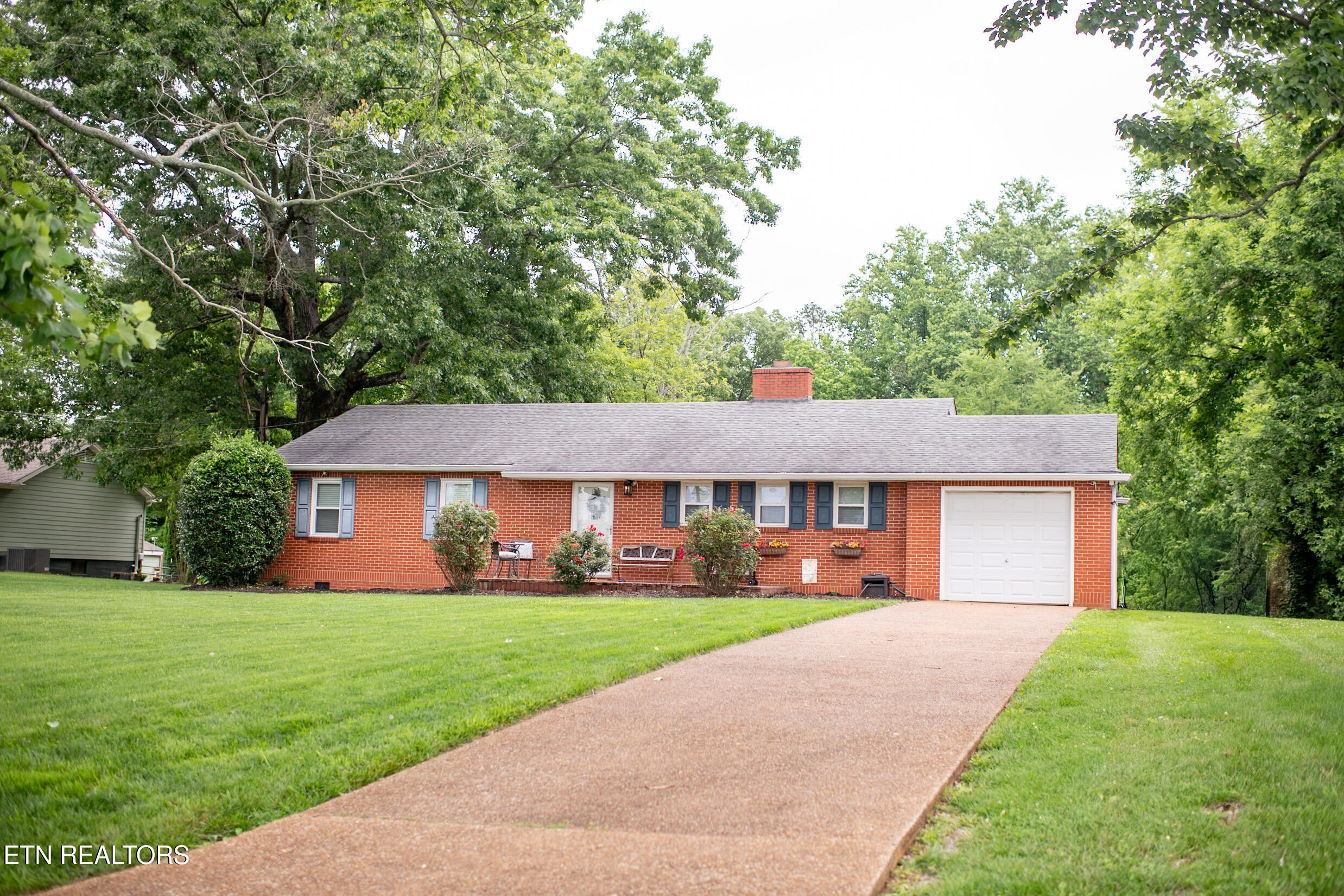 819 Keith Lane — photo