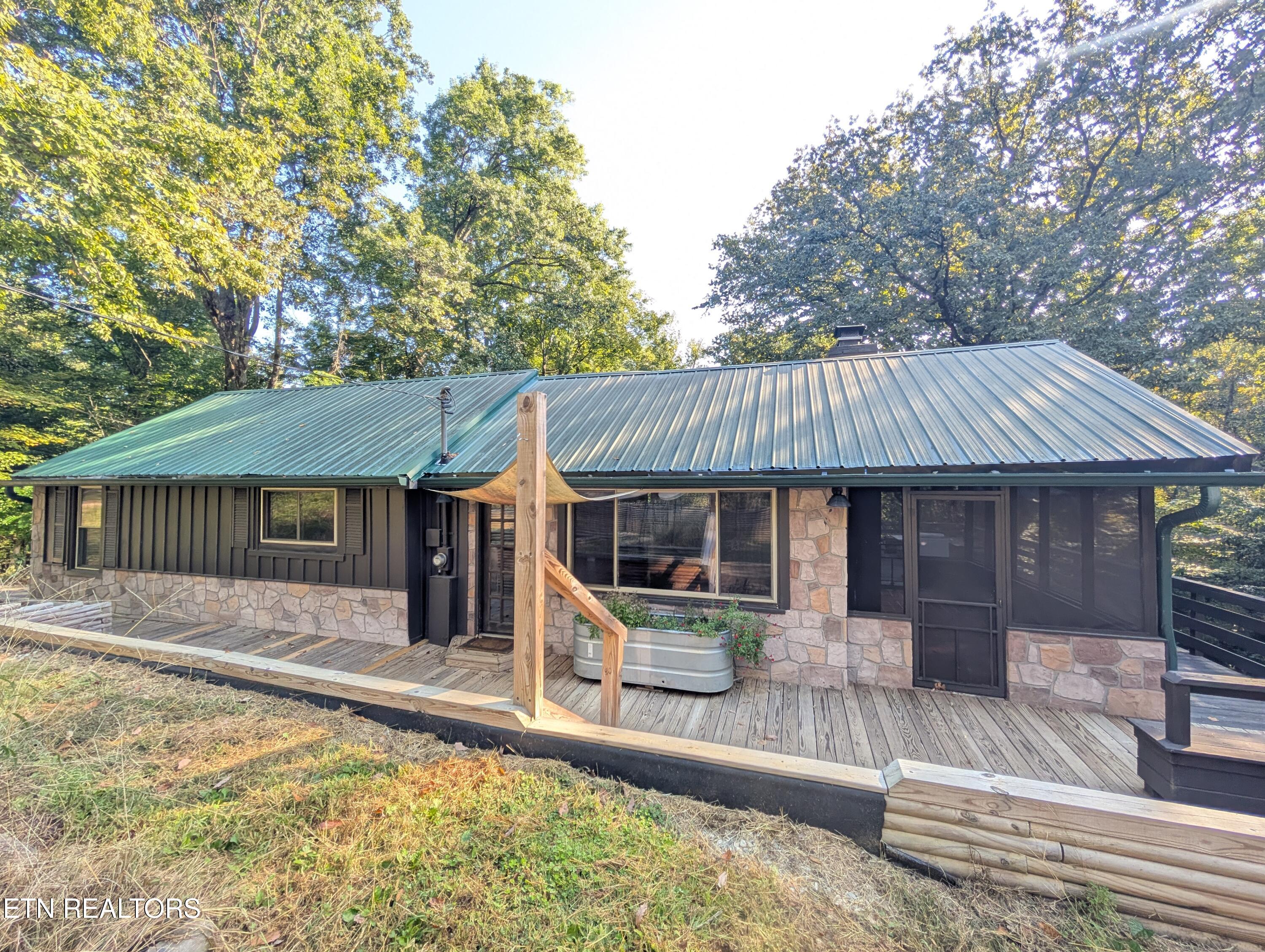 4718 Sevierville Pike — photo