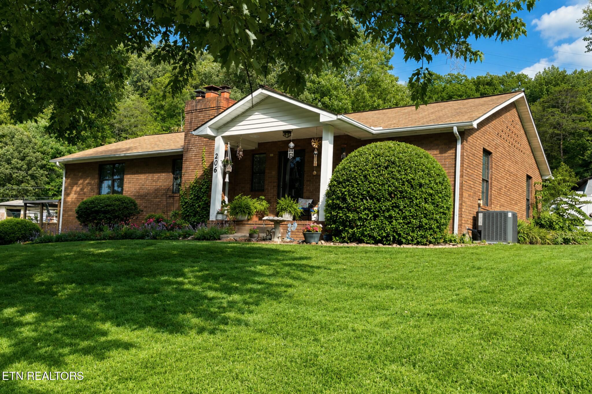 206 E Brushy Valley Drive — photo