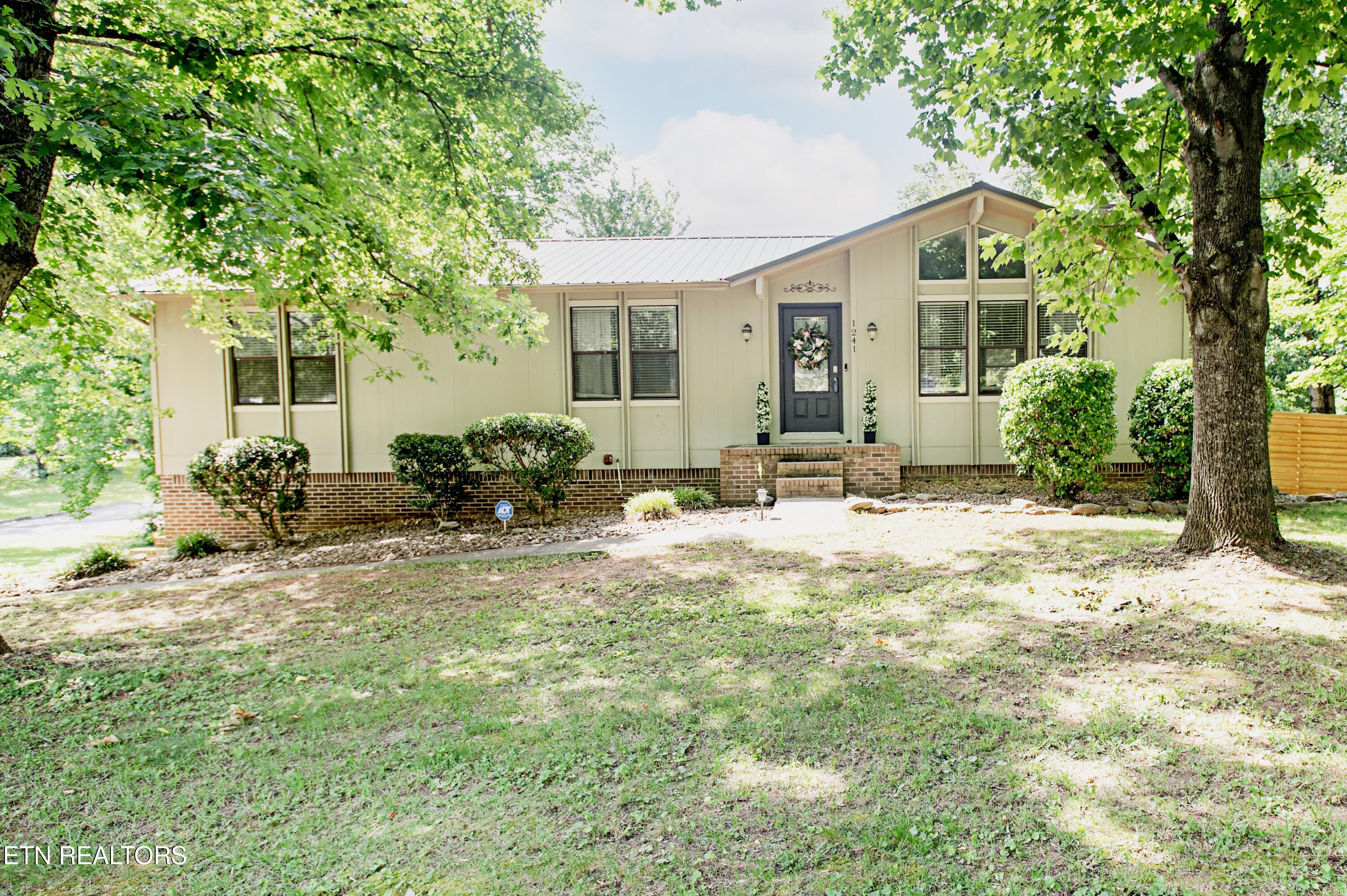 1241 Court Field Rd — photo