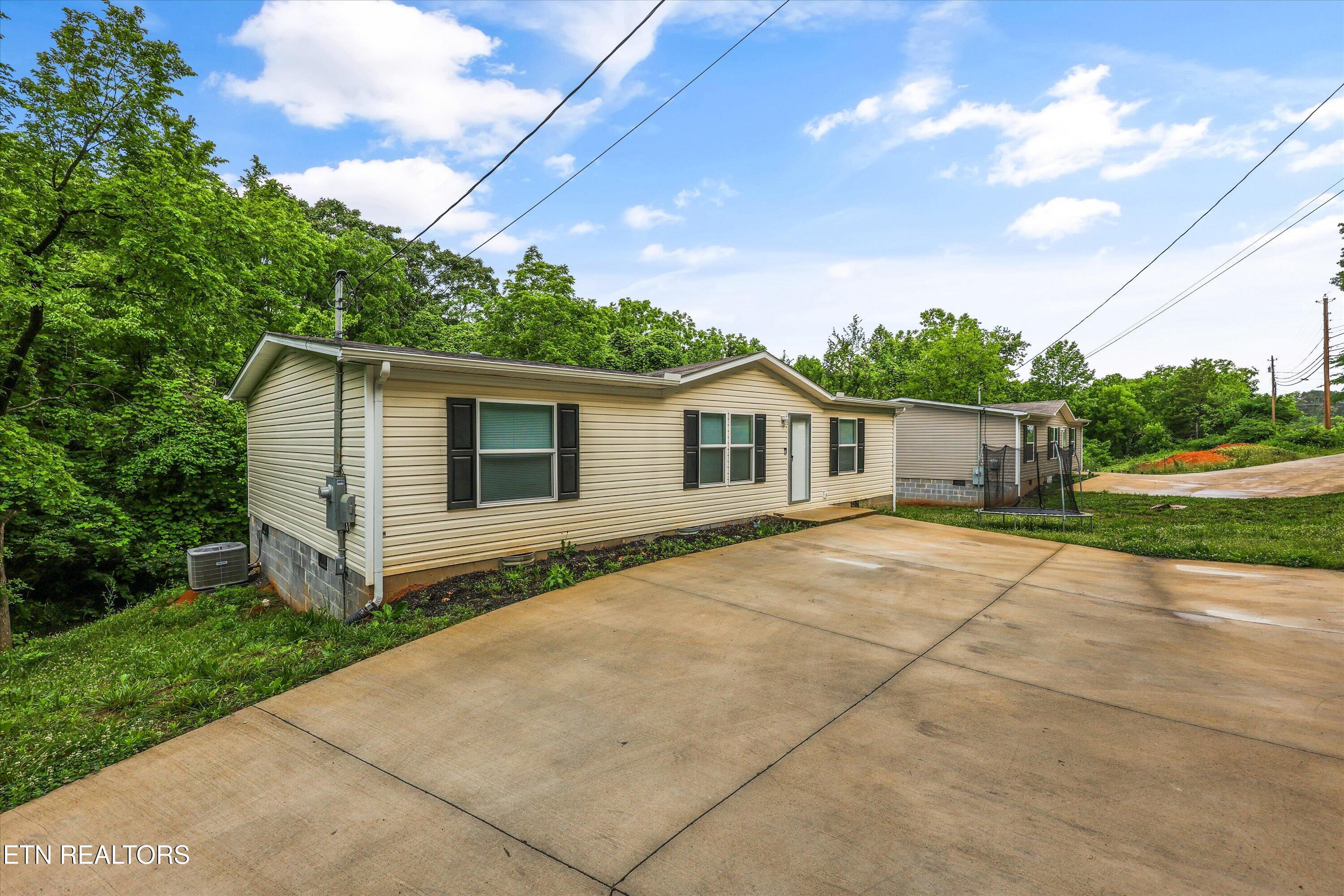 1487 Shields Ferry Rd — photo
