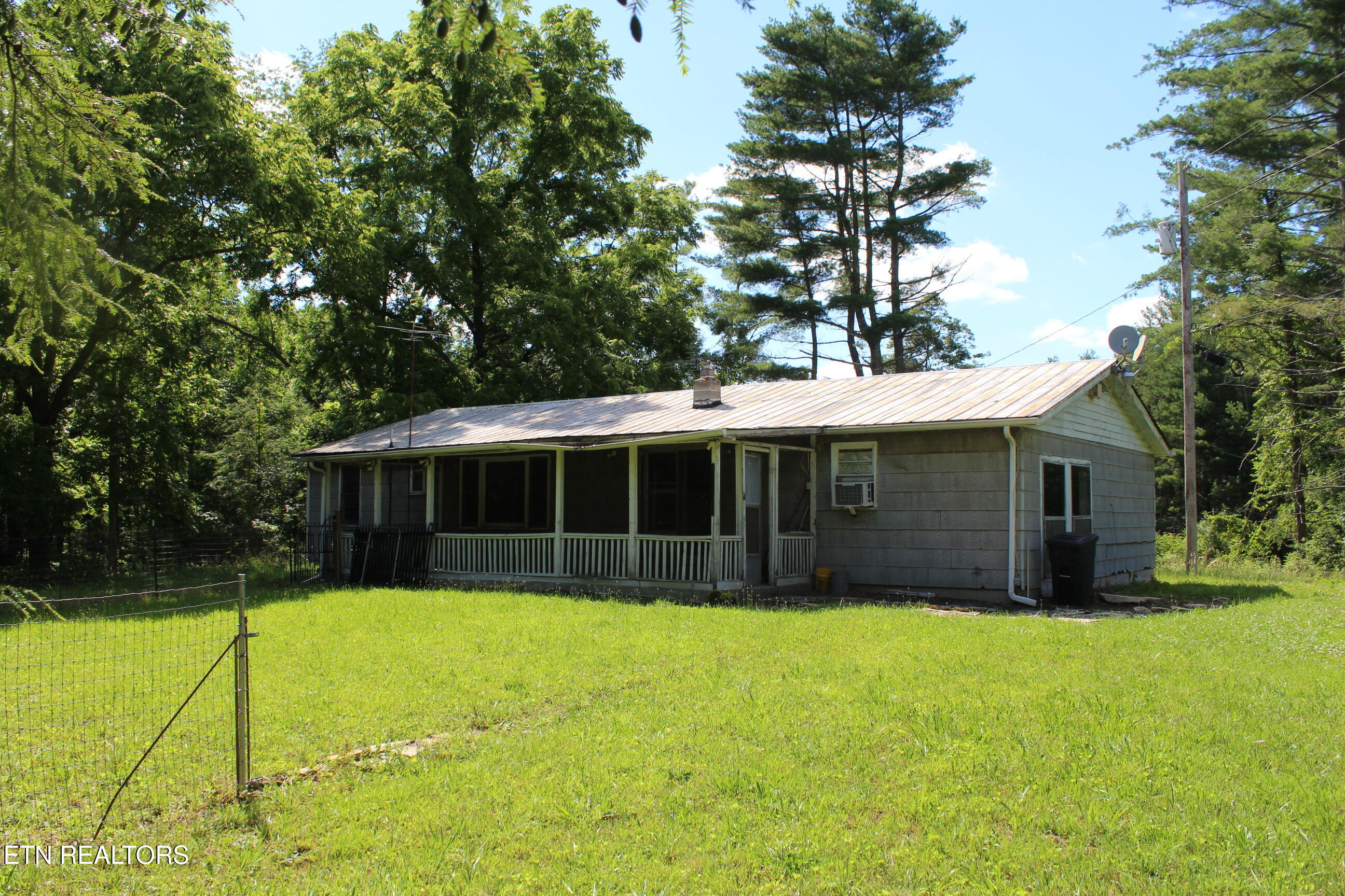 704 Annadell Rd — photo