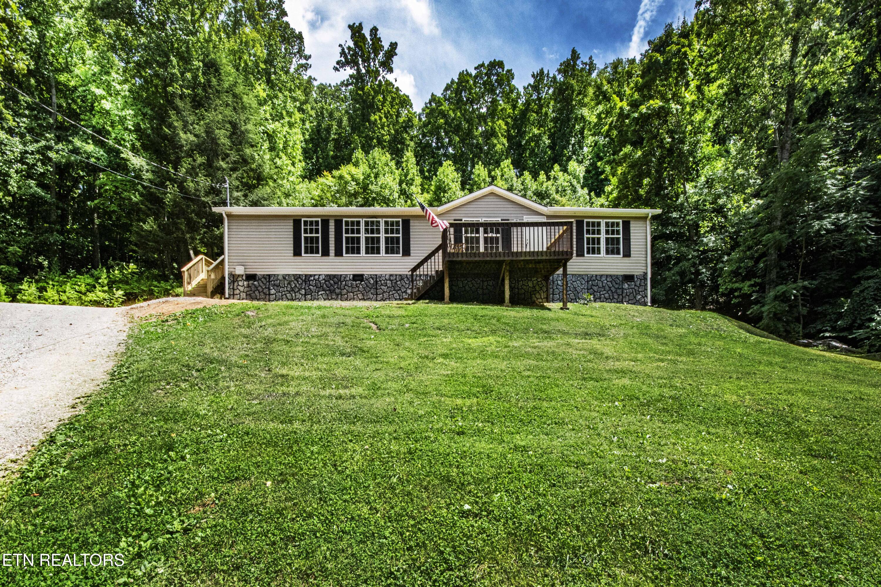 7880 Hickory Nut Way — photo