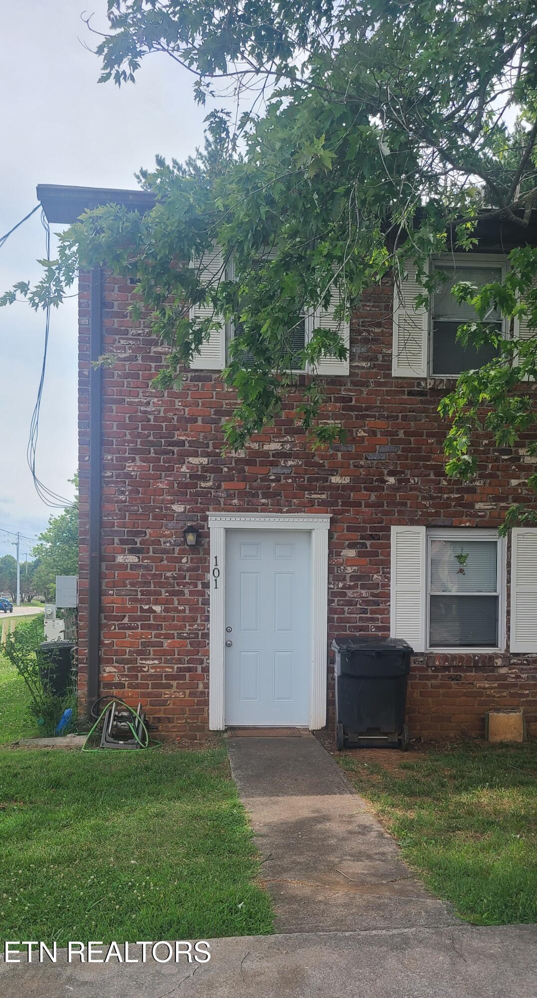 101 Stone Tree Drive — photo