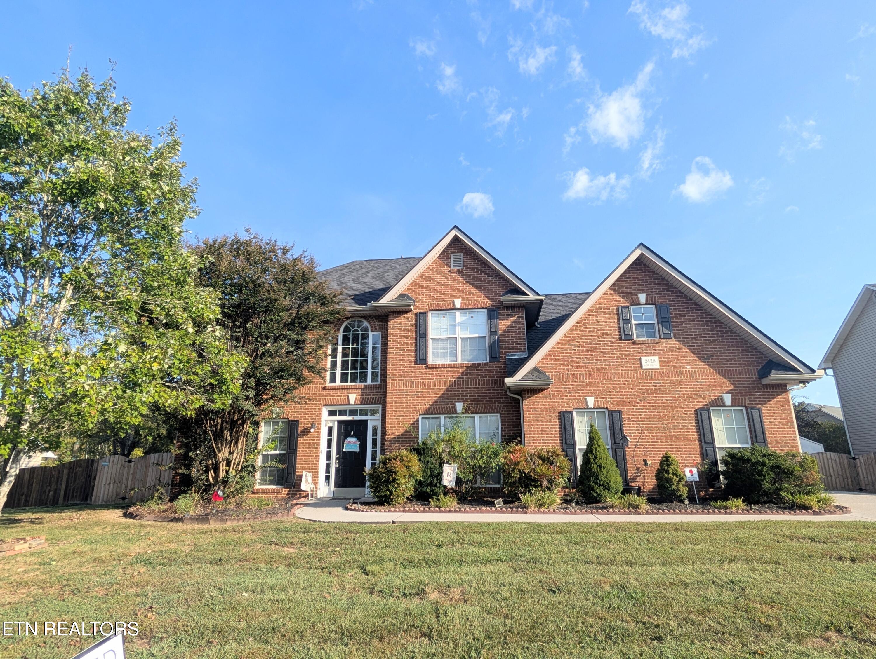2426 Amber Dawn Lane — photo