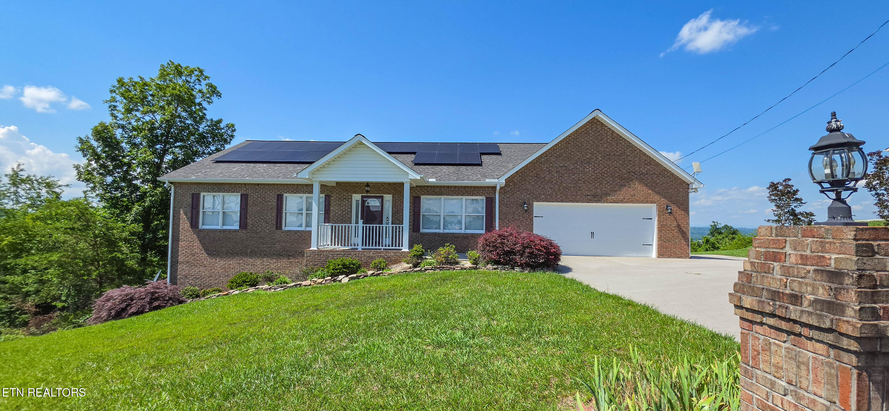 364 Panoramic Drive — photo