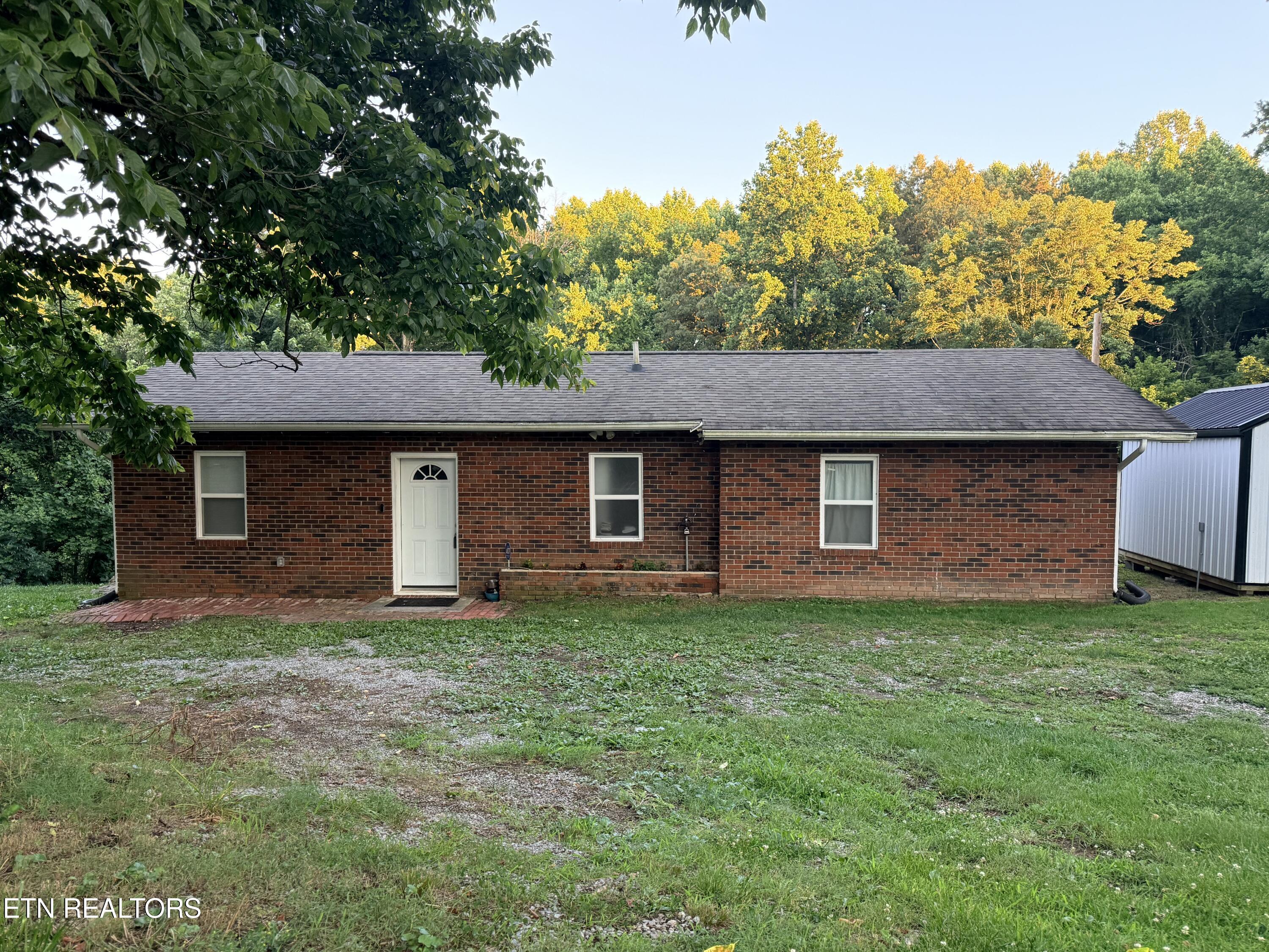 713 Robin Drive — photo