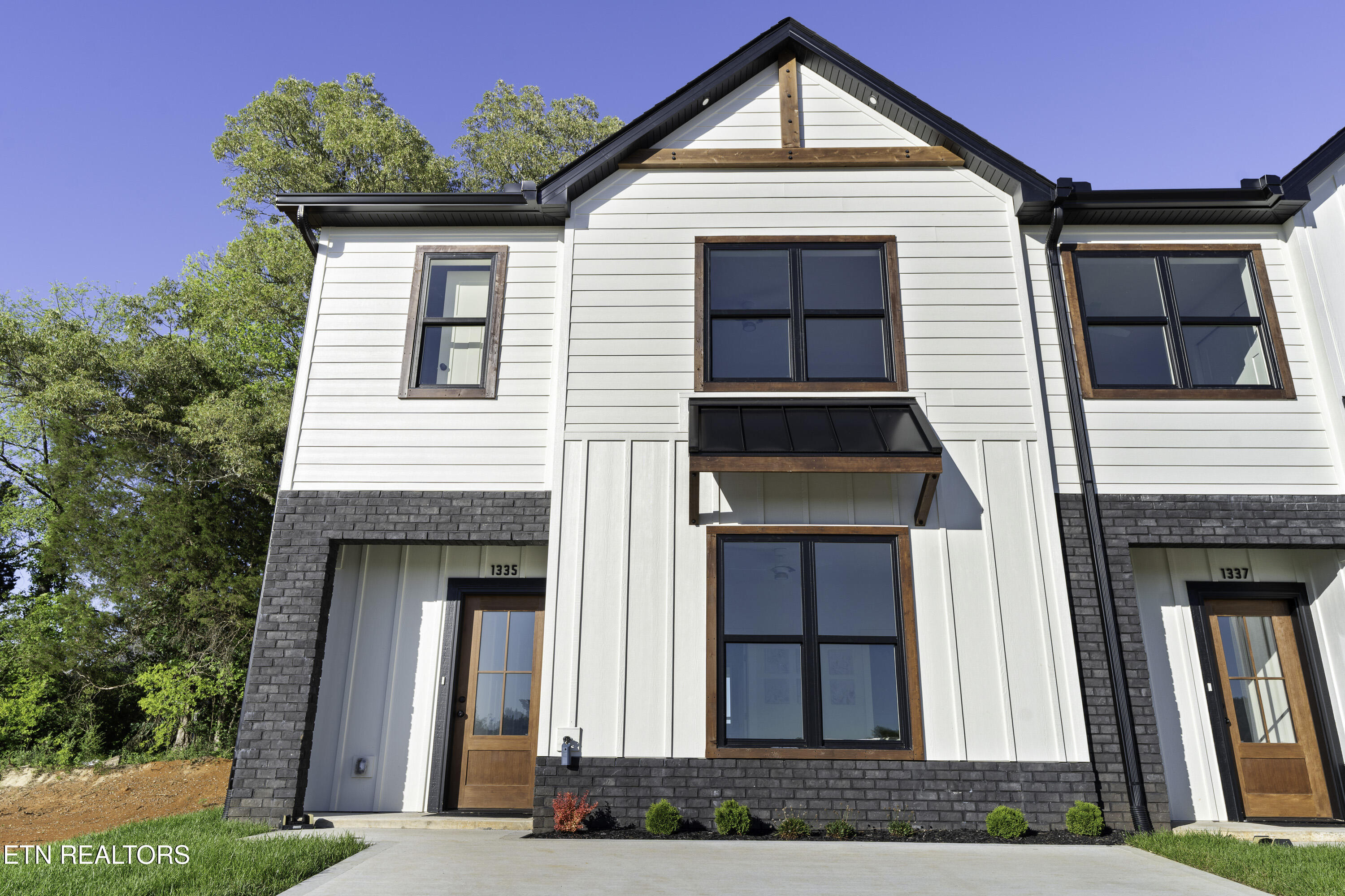 1335 Grace Ridge Drive — photo