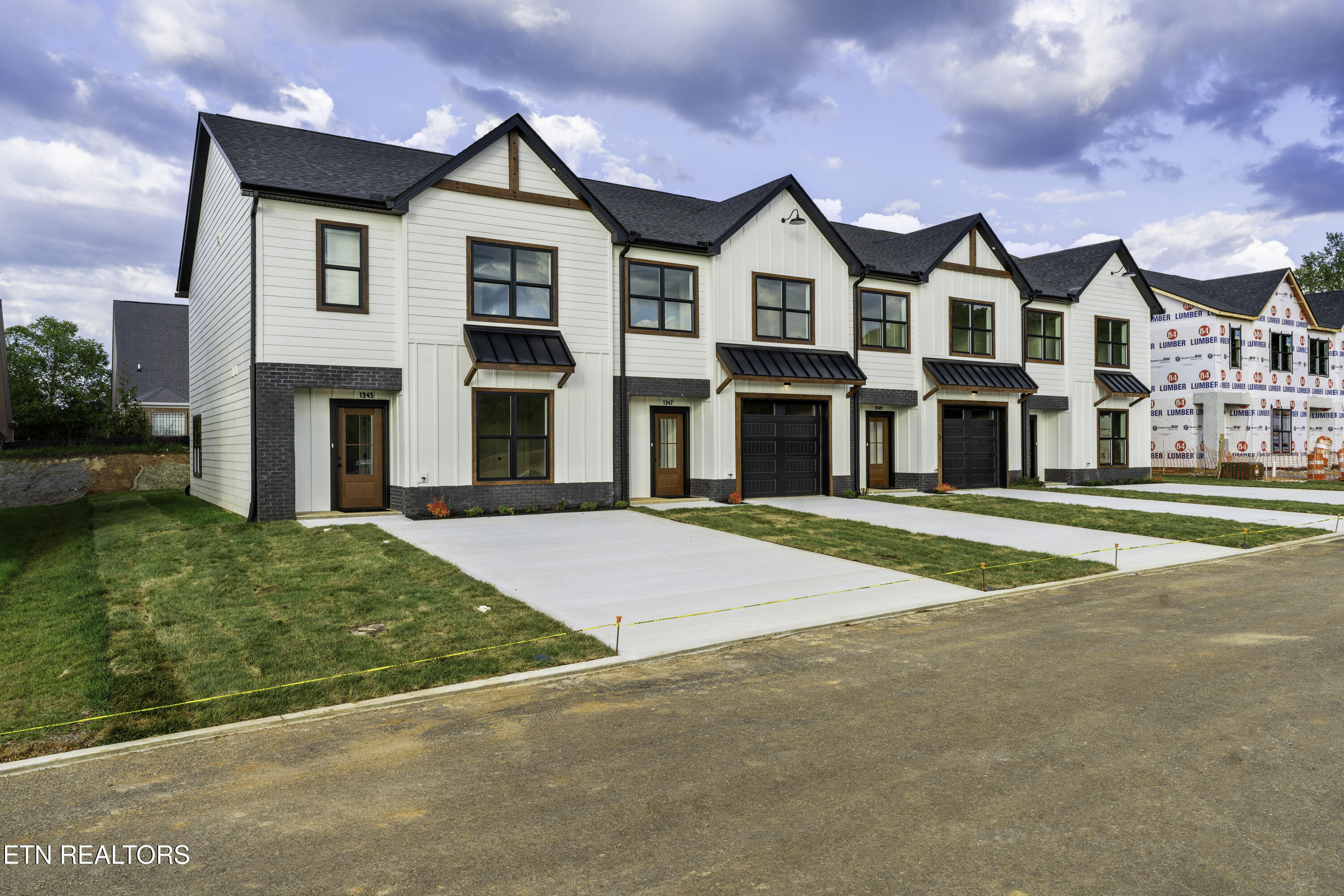 1347 Grace Ridge Drive — photo