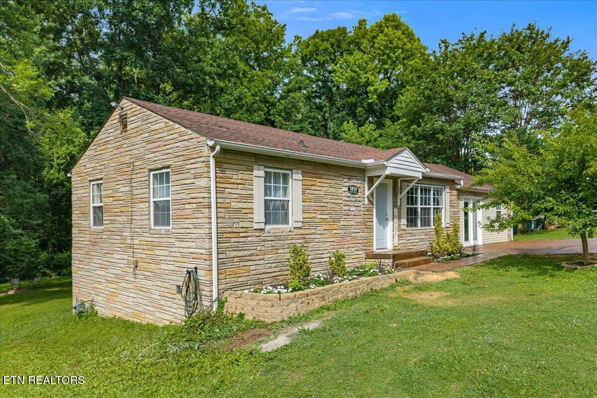 1814 Fenwood Drive — photo