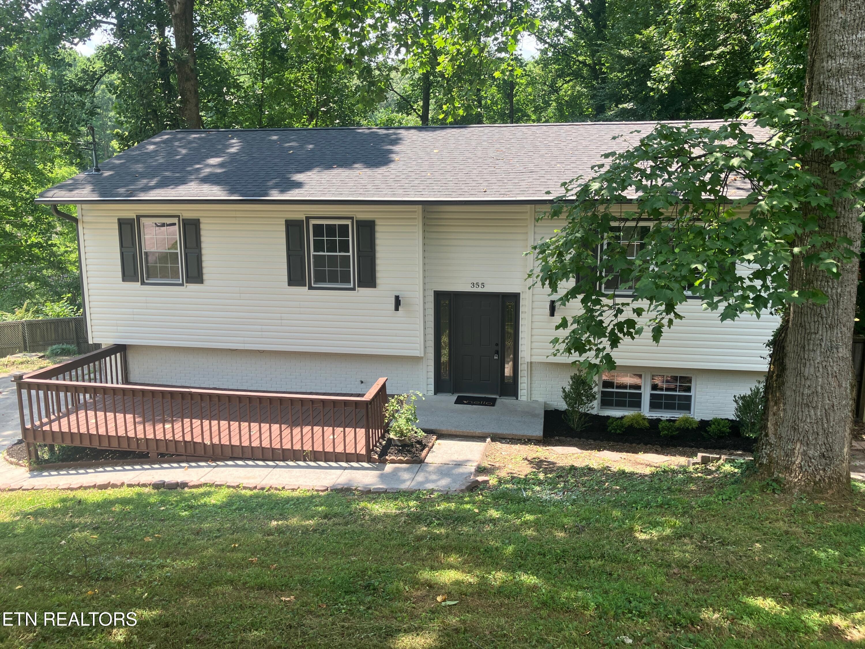 355 Walnut Valley Rd, Clinton, TN 37716 — photo 2