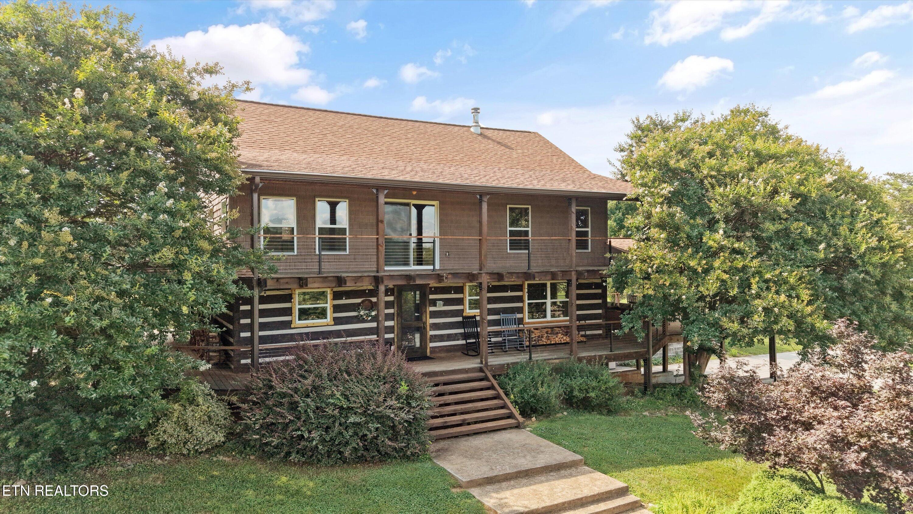 2132 Grey Ridge Rd — photo