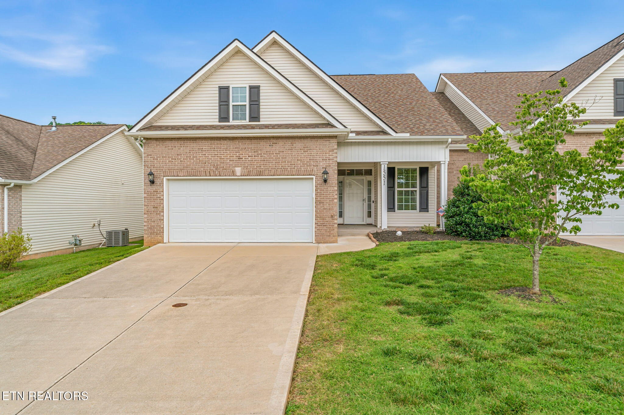 1551 Graybrook Lane — photo