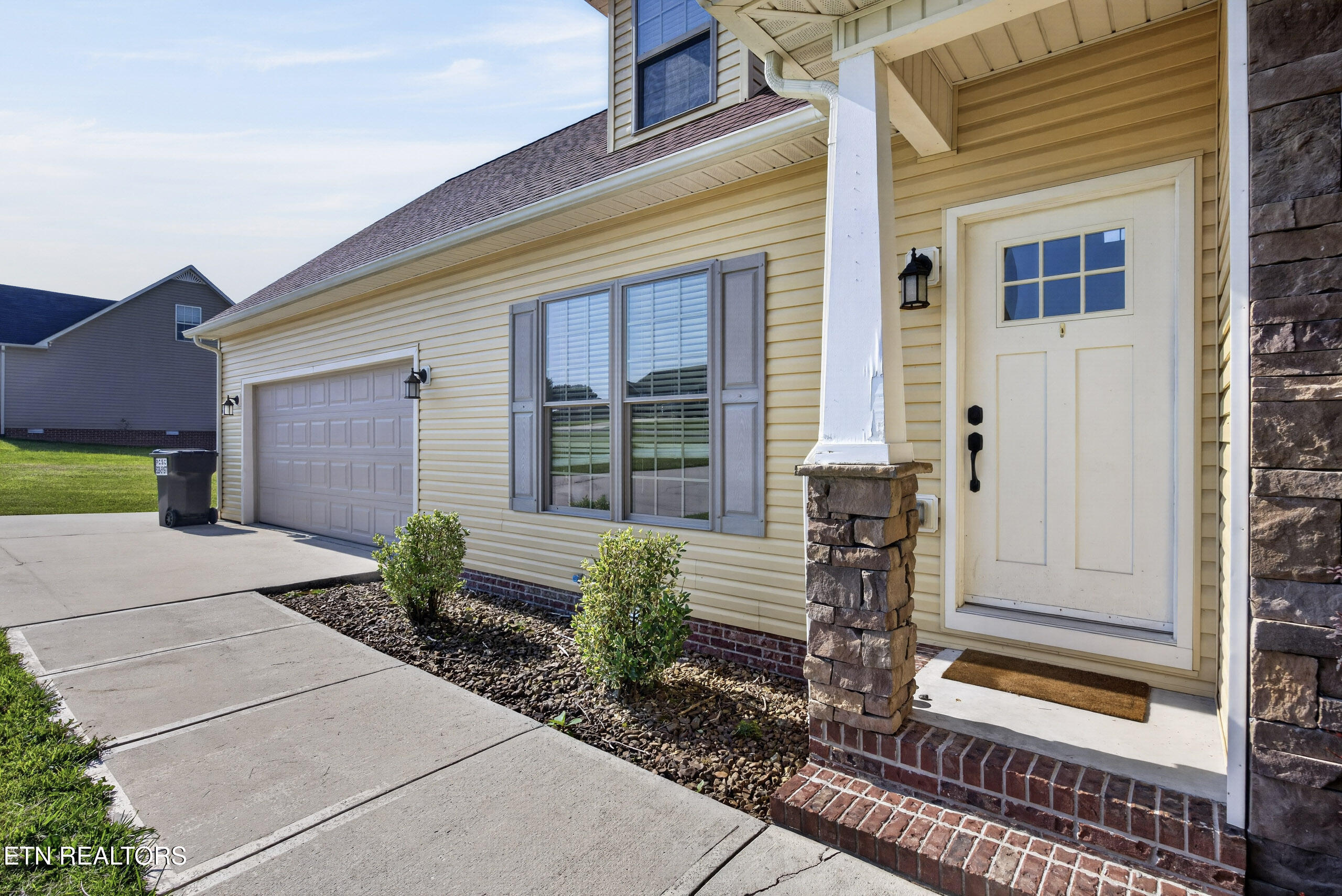 4704 Ellen Circle — photo