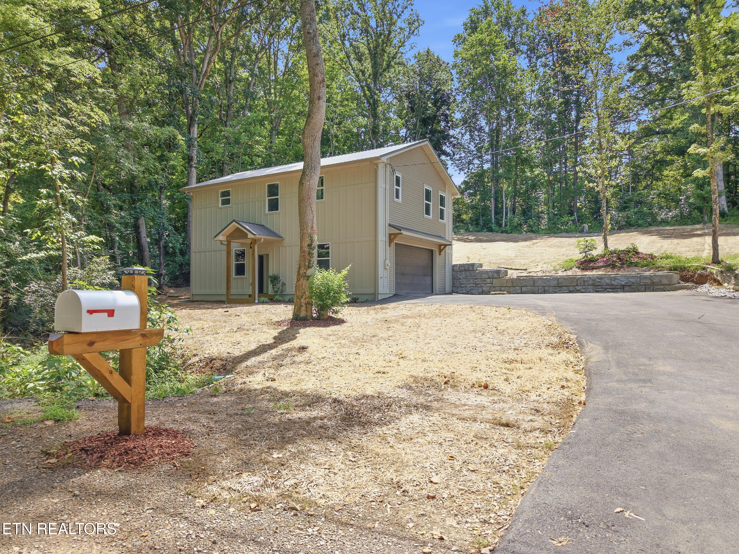 1119 Chris Wood Drive — photo