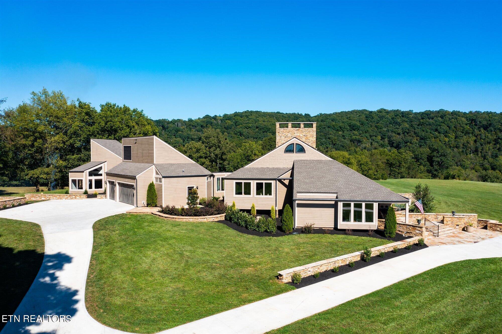 651 Cliff Top Rd — photo