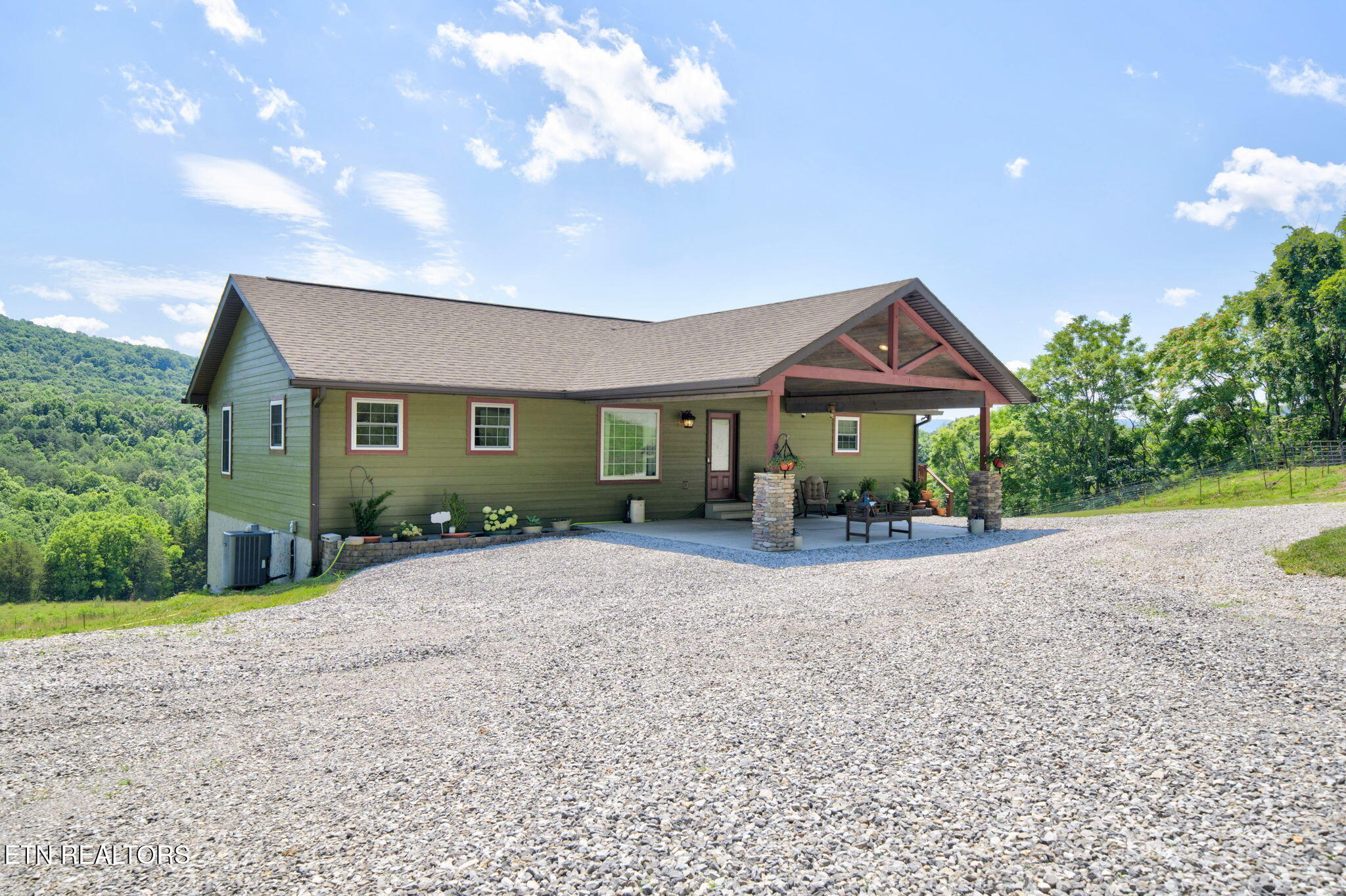 1252 Shellotte Loop, Pall Mall, TN 38577 — photo 3