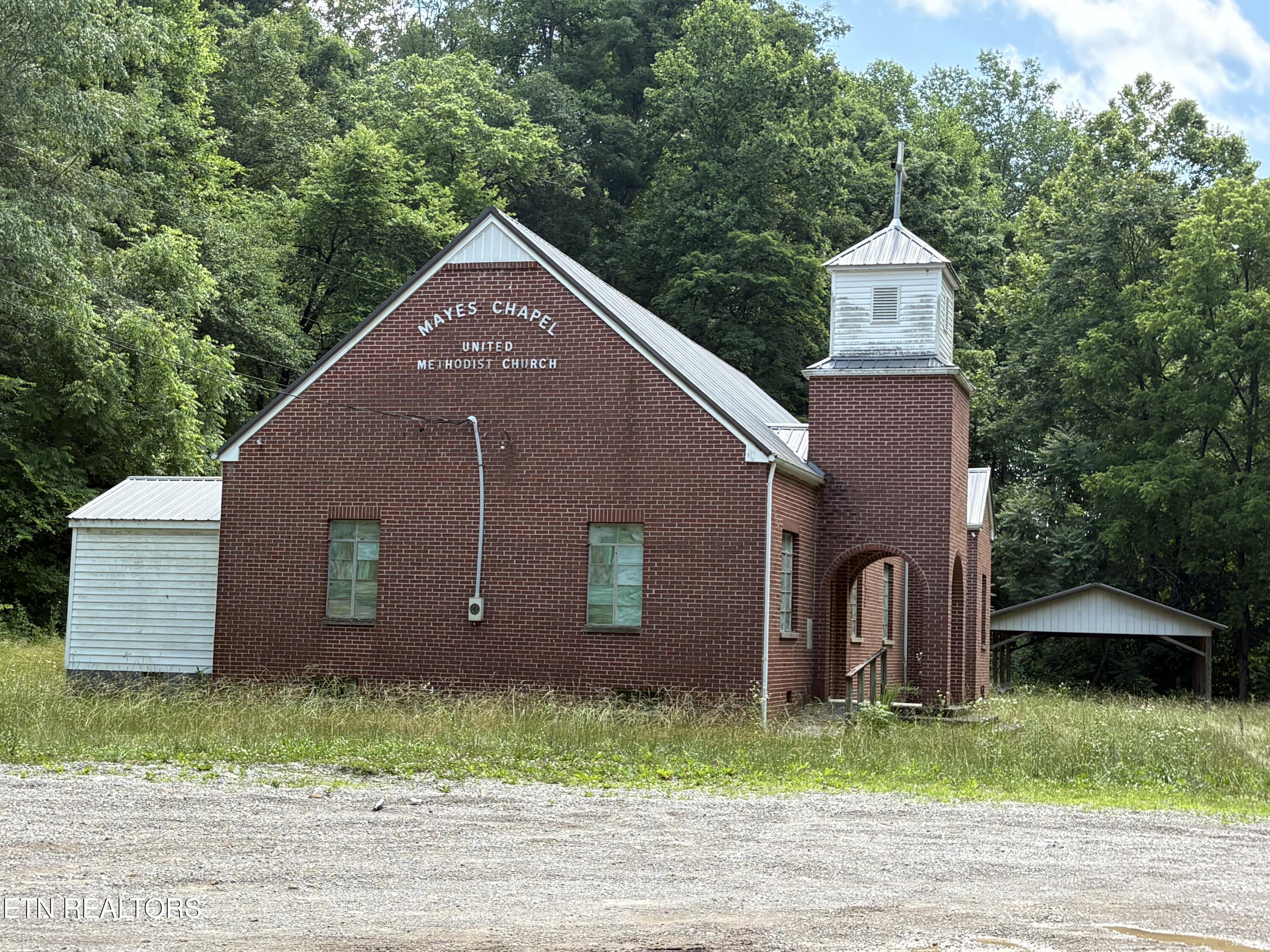 945 Lonesome Valley Rd — photo