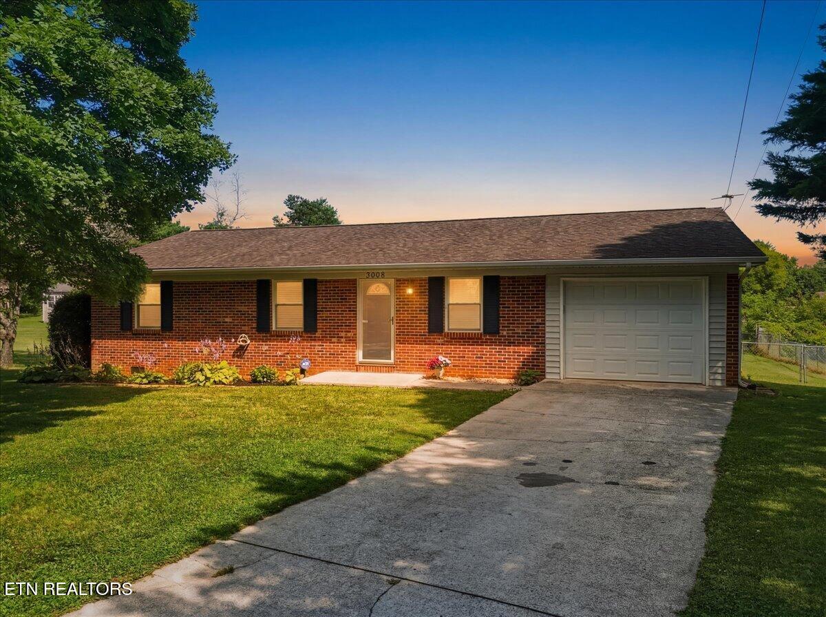 3008 Pleasant View Ave — photo
