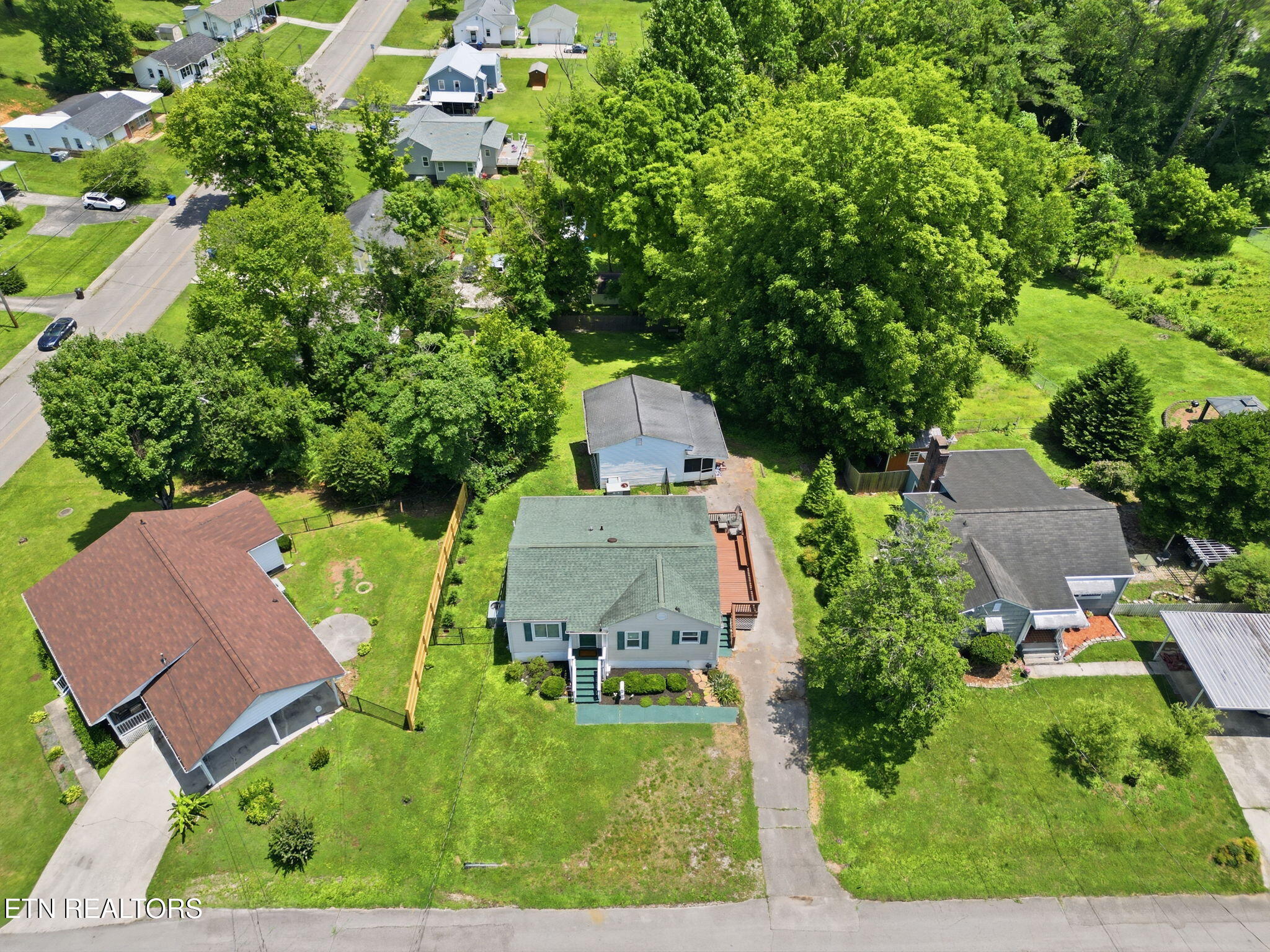 124 Salem Rd, Oak Ridge, TN 37830 — photo 2