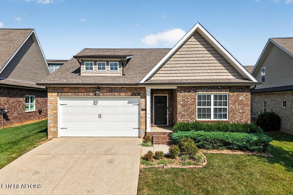 1111 Cross Pointe Drive — photo