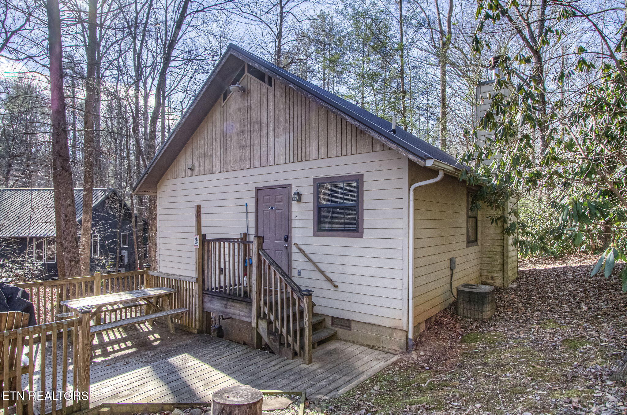 216 Whaley Drive — photo