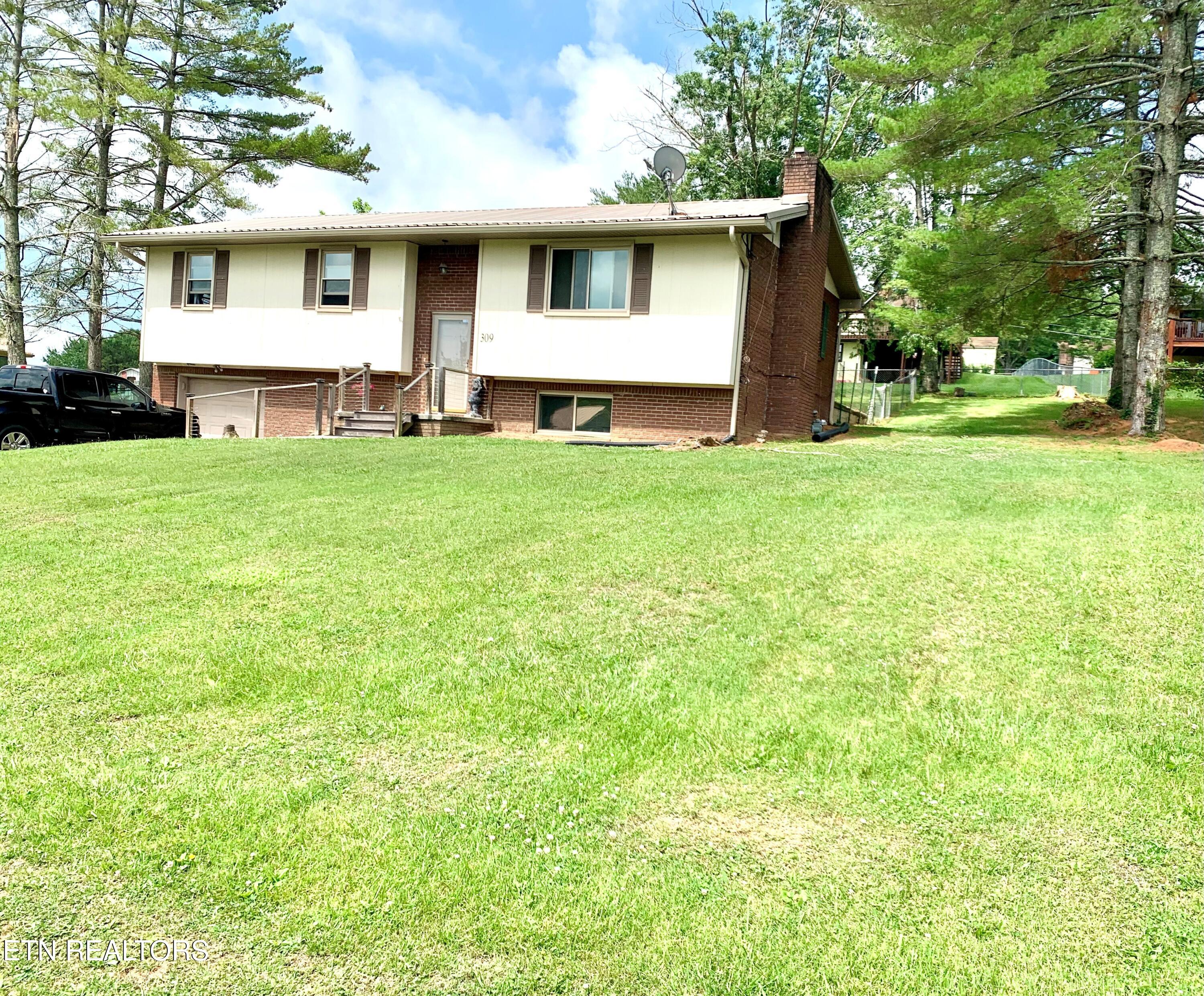 309 Allison St — photo