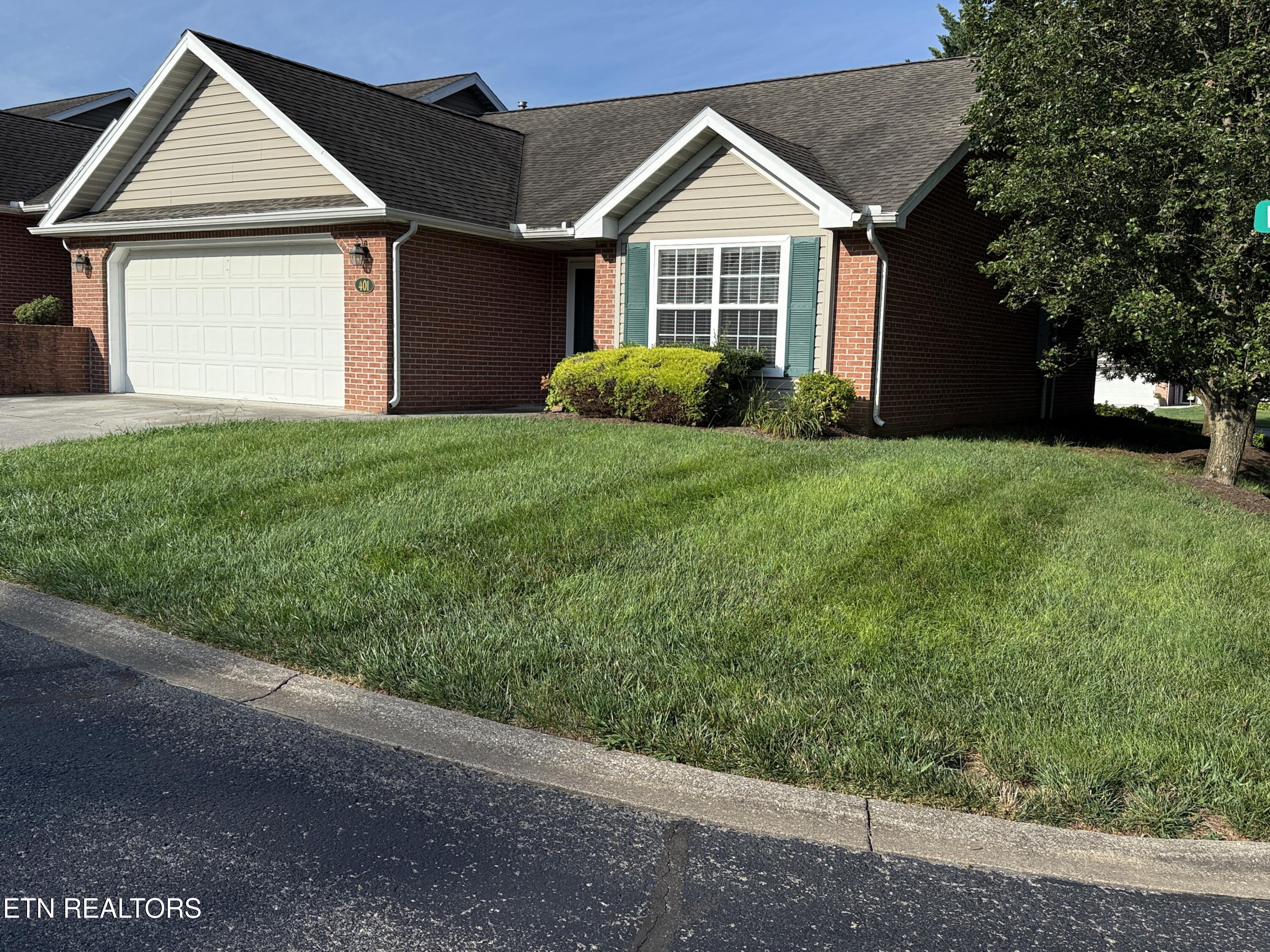 401 Winthrope Way — photo