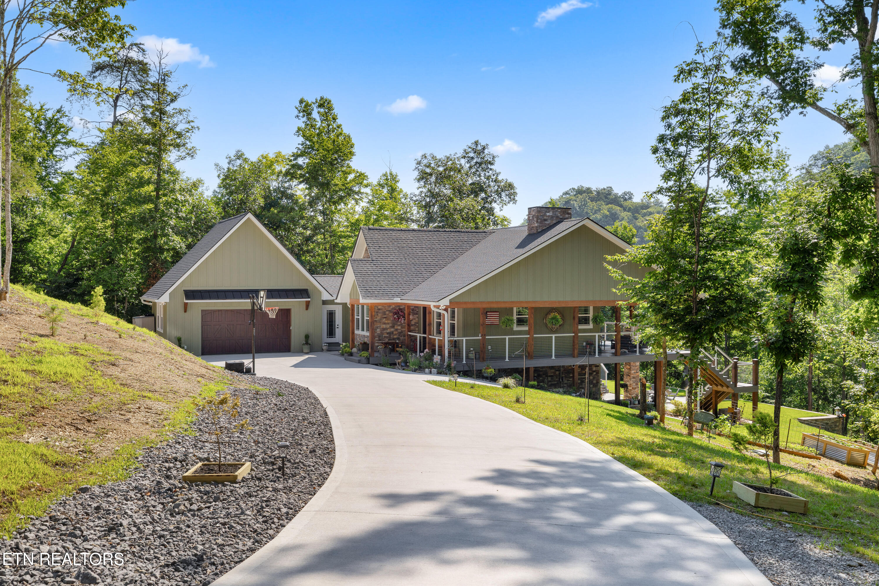 300 Black Fox Harbor Rd — photo