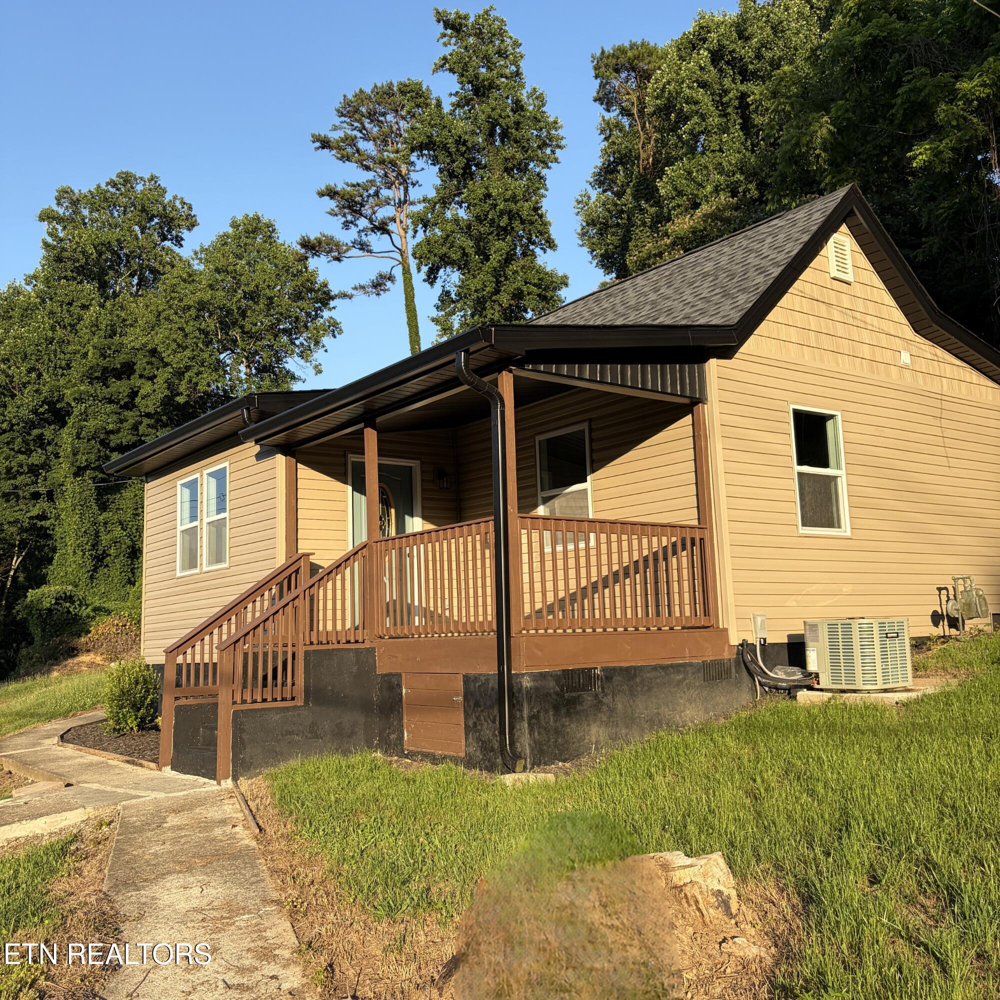 110 Cherry Drive — photo