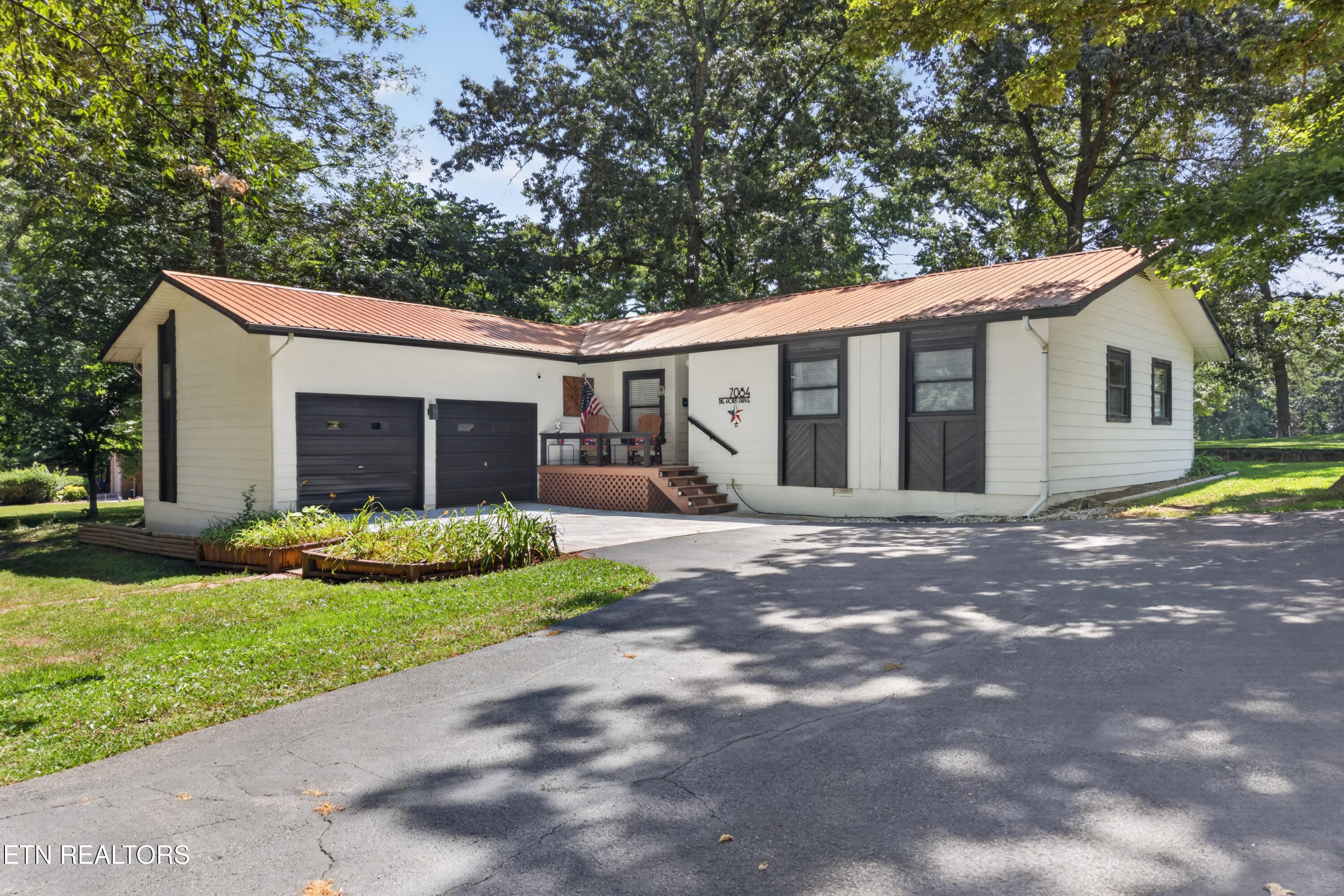 7084 Big Horn Drive — photo