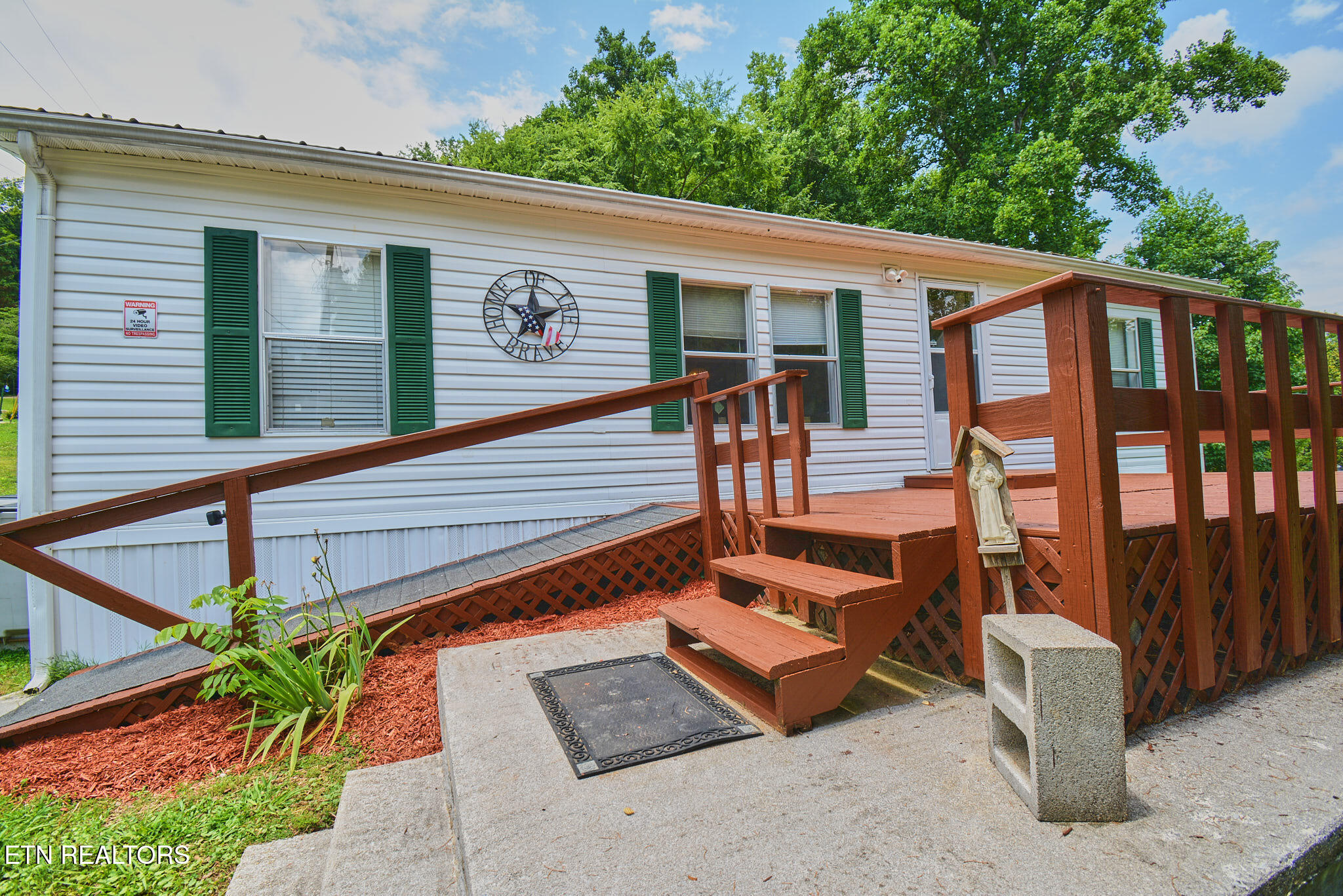 124 Davis Rd, Townsend, TN 37882 — photo 2