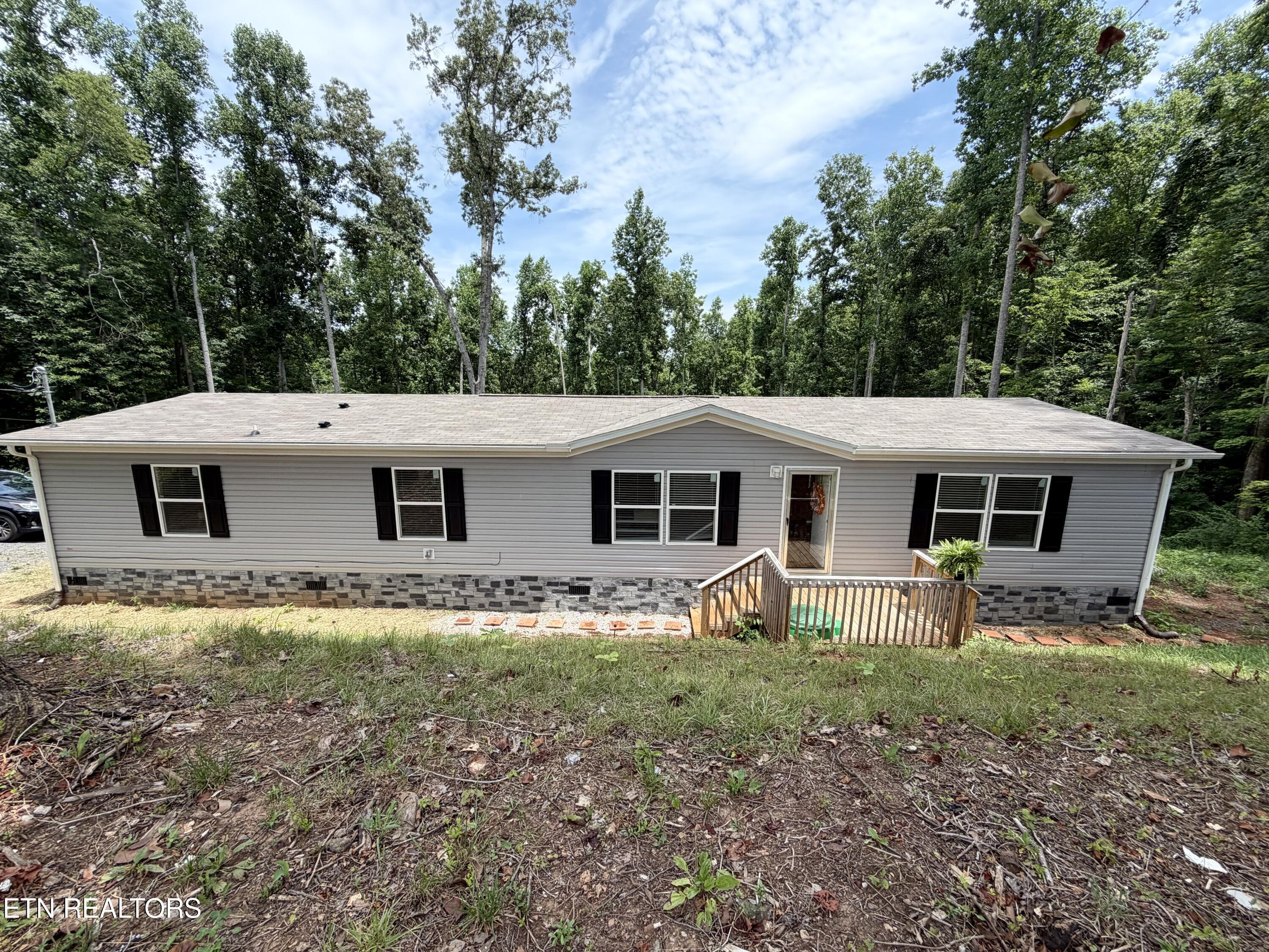 8780 Highland View Rd — photo