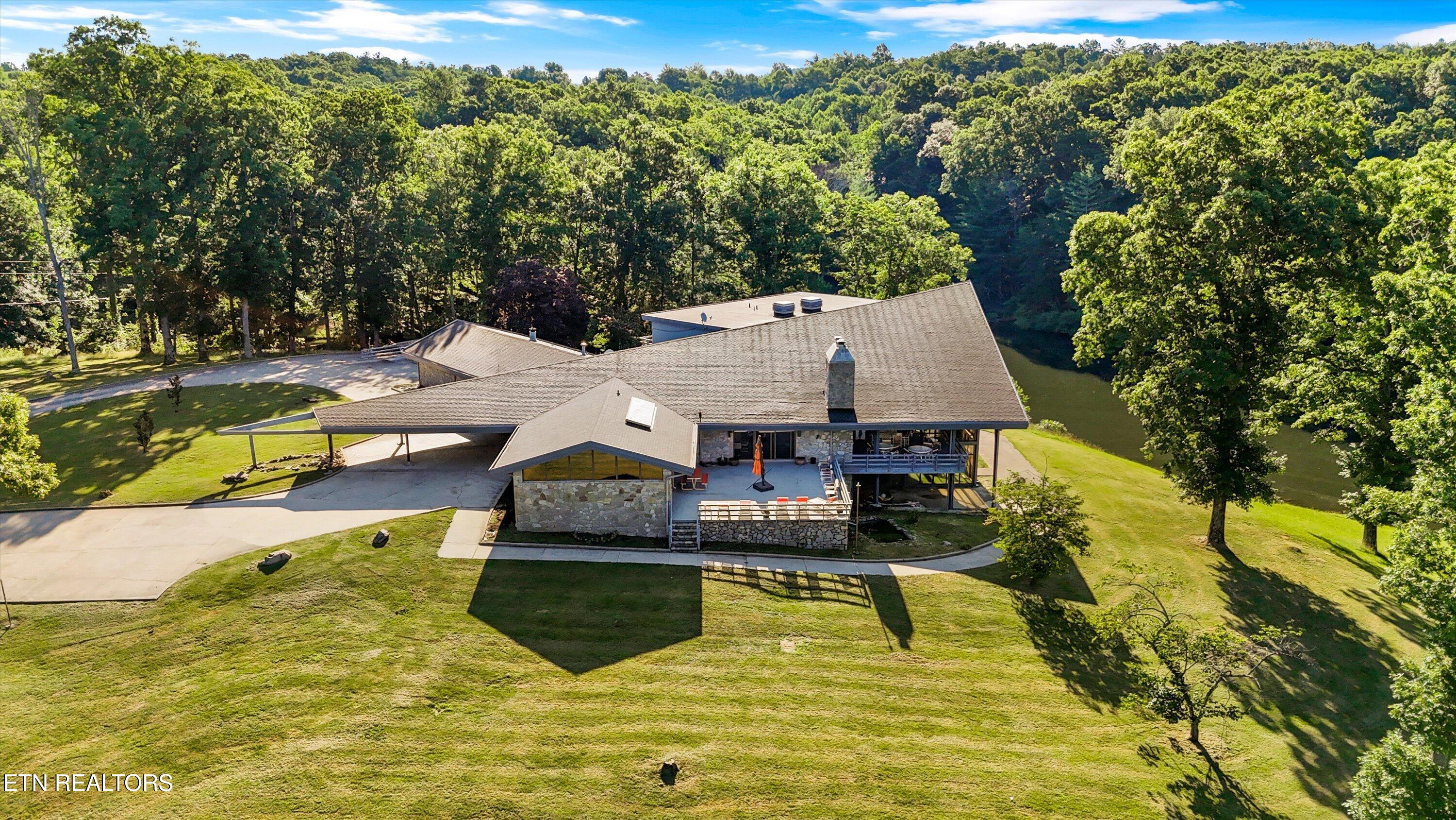 1527 Terry Rd, Oneida, TN 37841 — photo 2