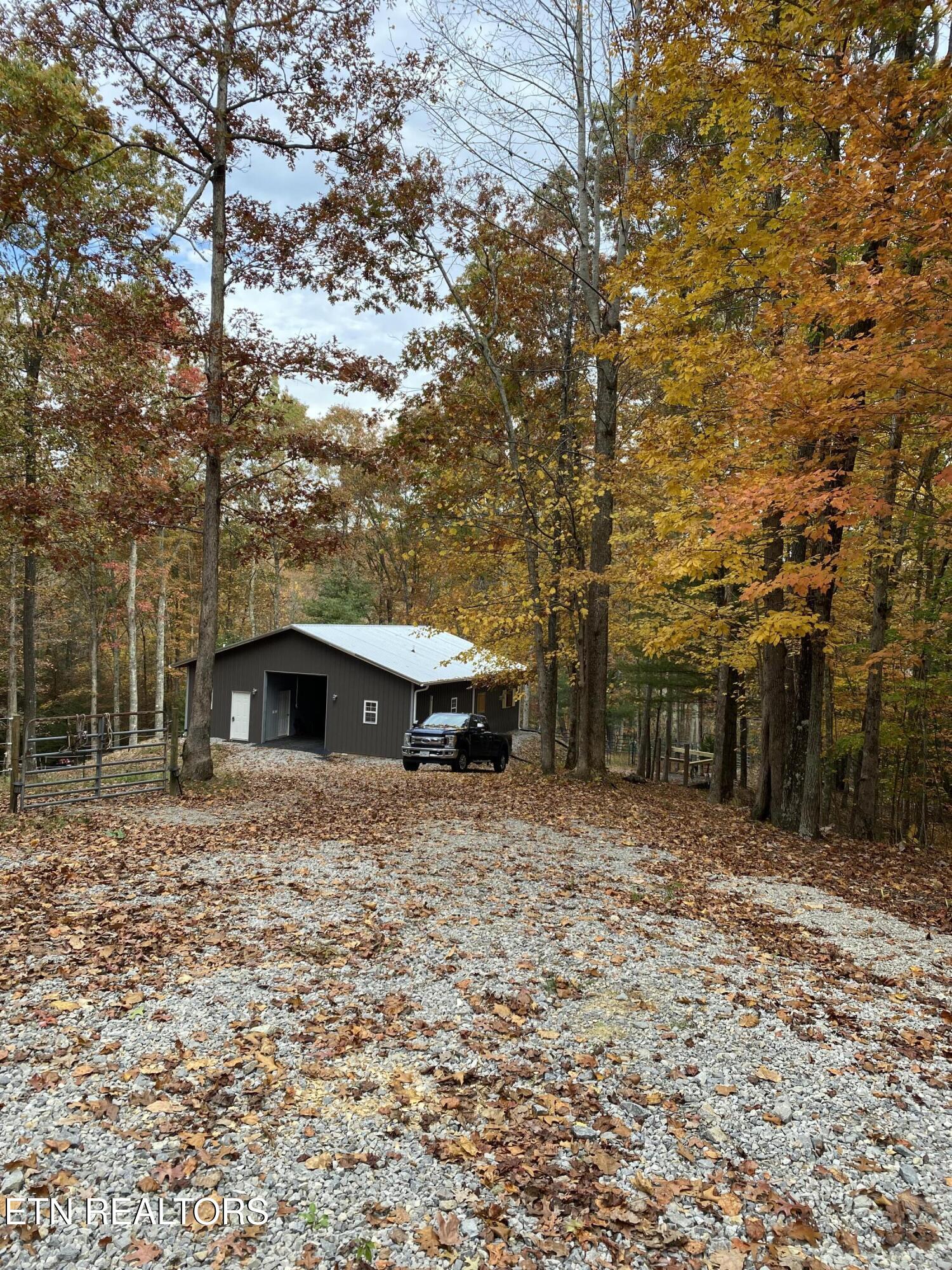 147 Saddle Drive — photo