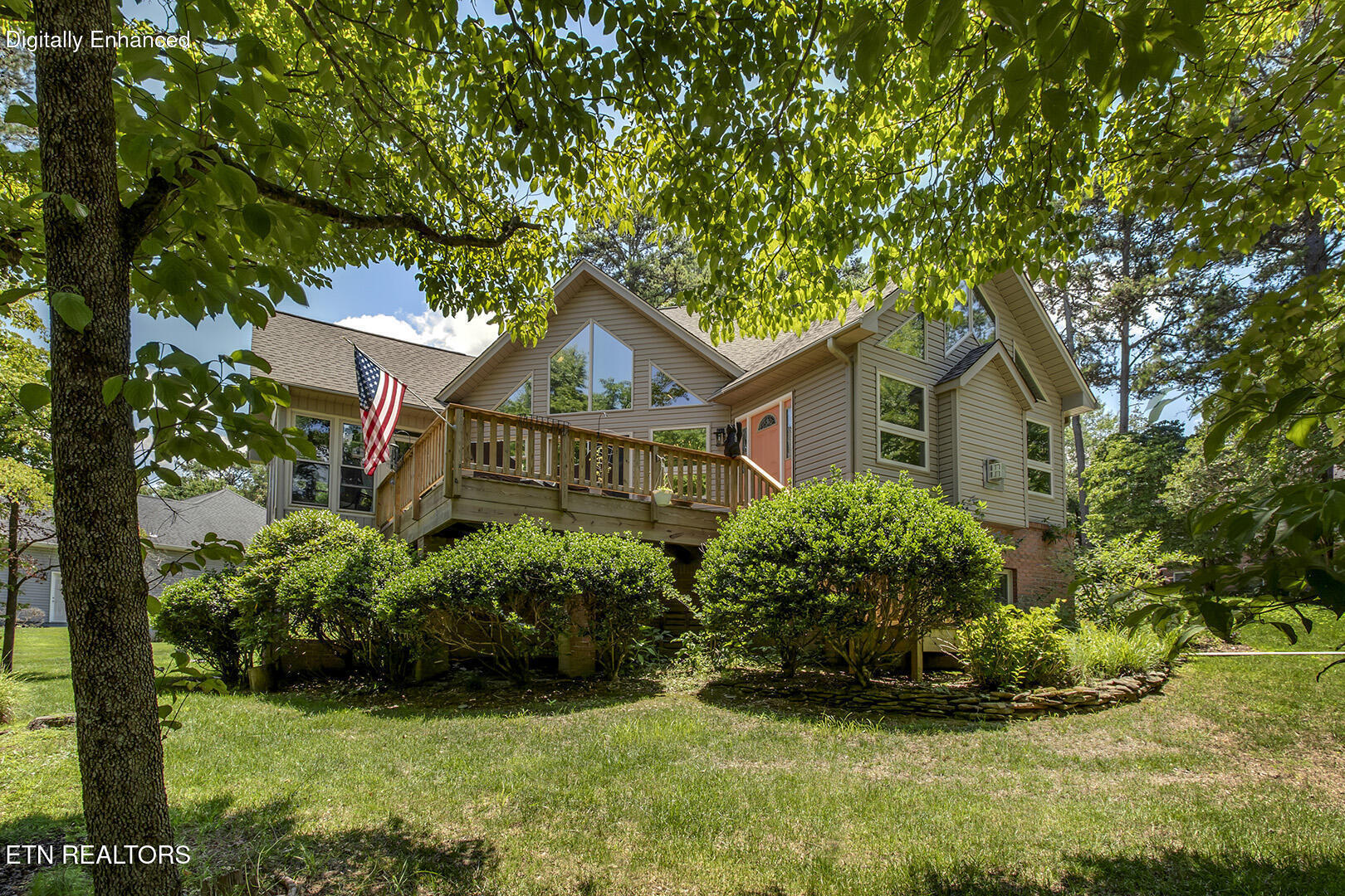 137 Depew Drive — photo