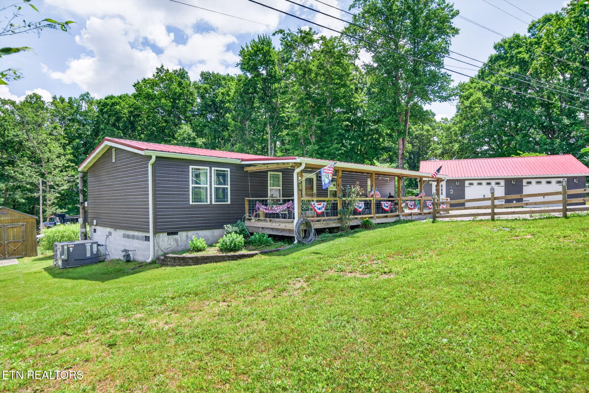 7201 Glade Creek Rd — photo