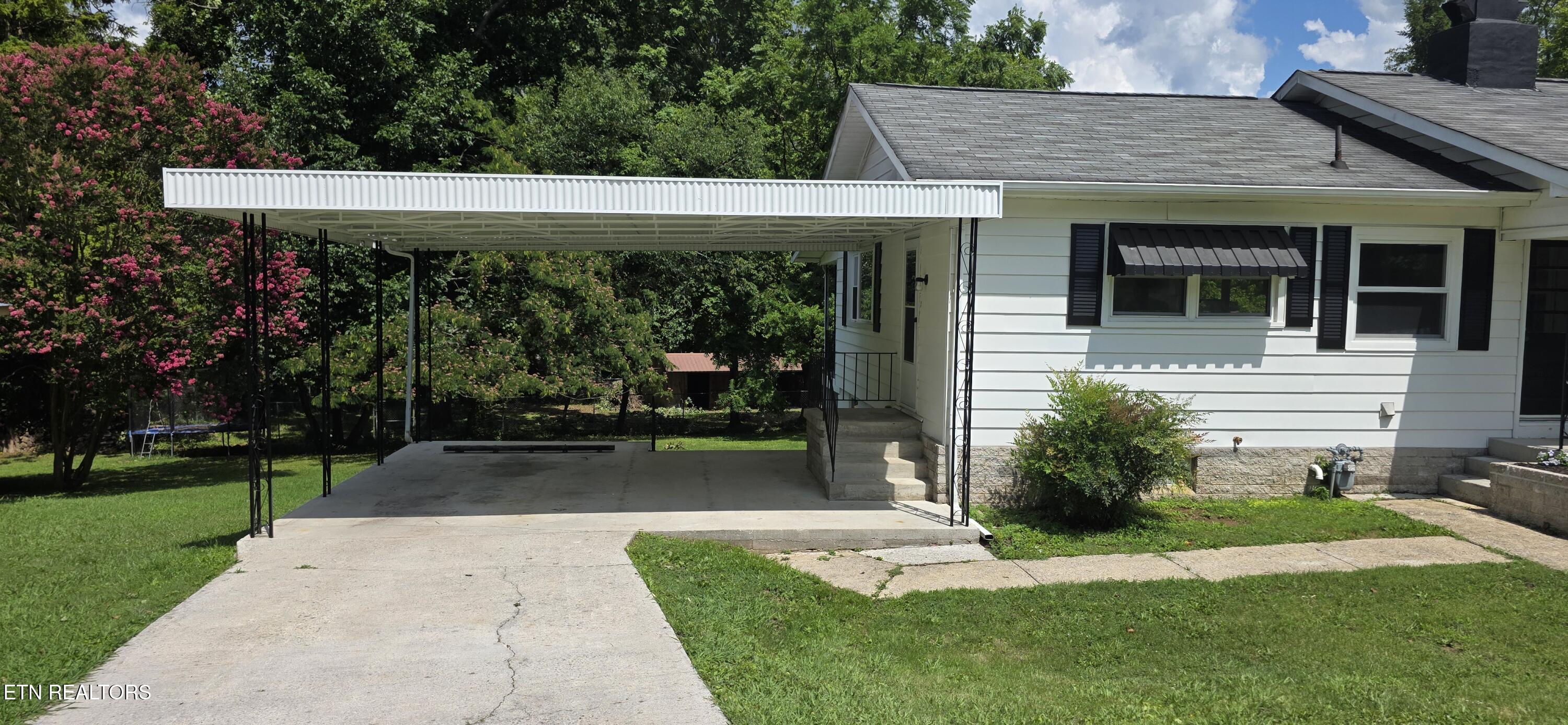 102 Underwood Road, Oak Ridge, TN 37830 — photo 2