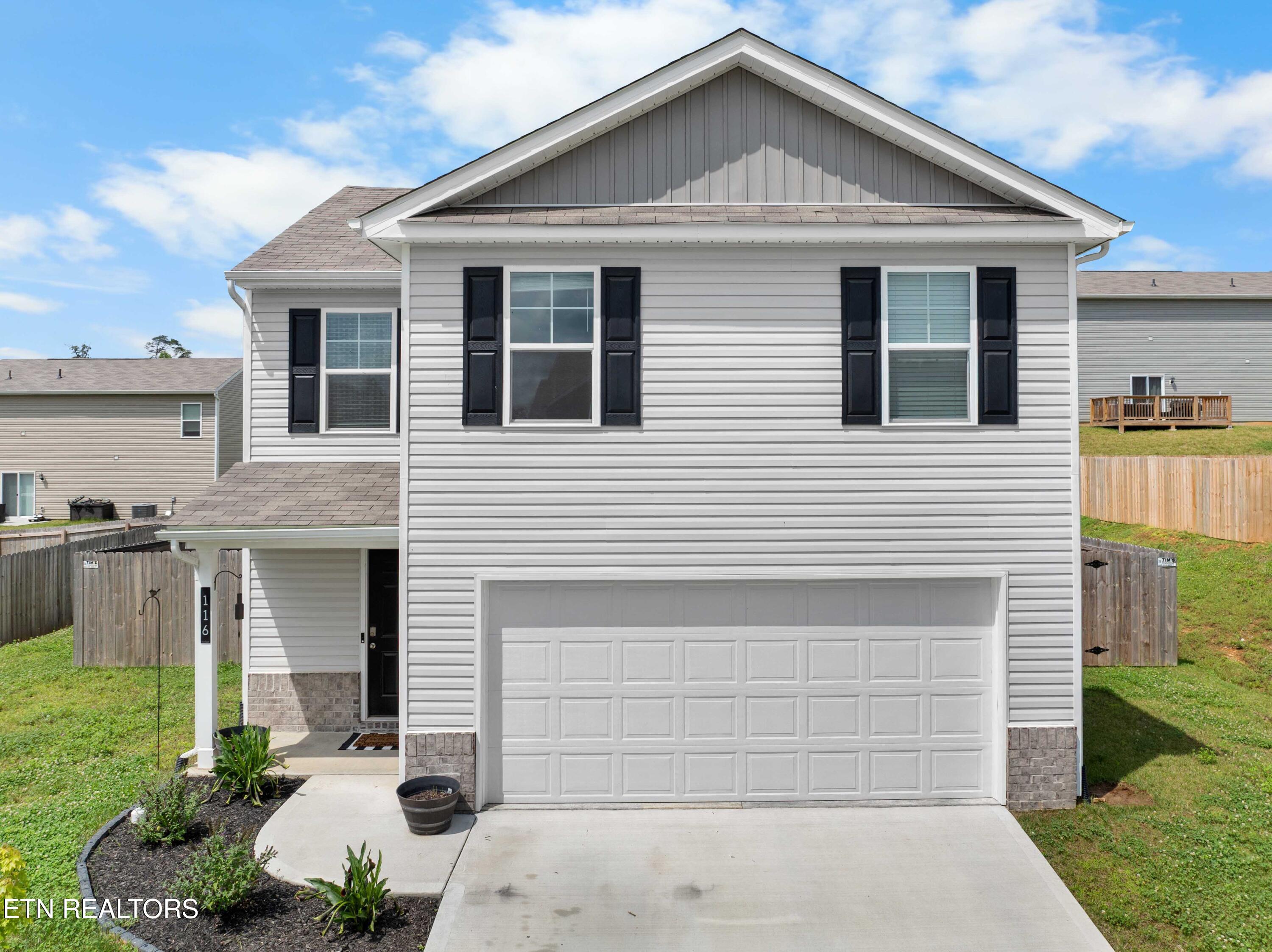116 Riley Court — photo